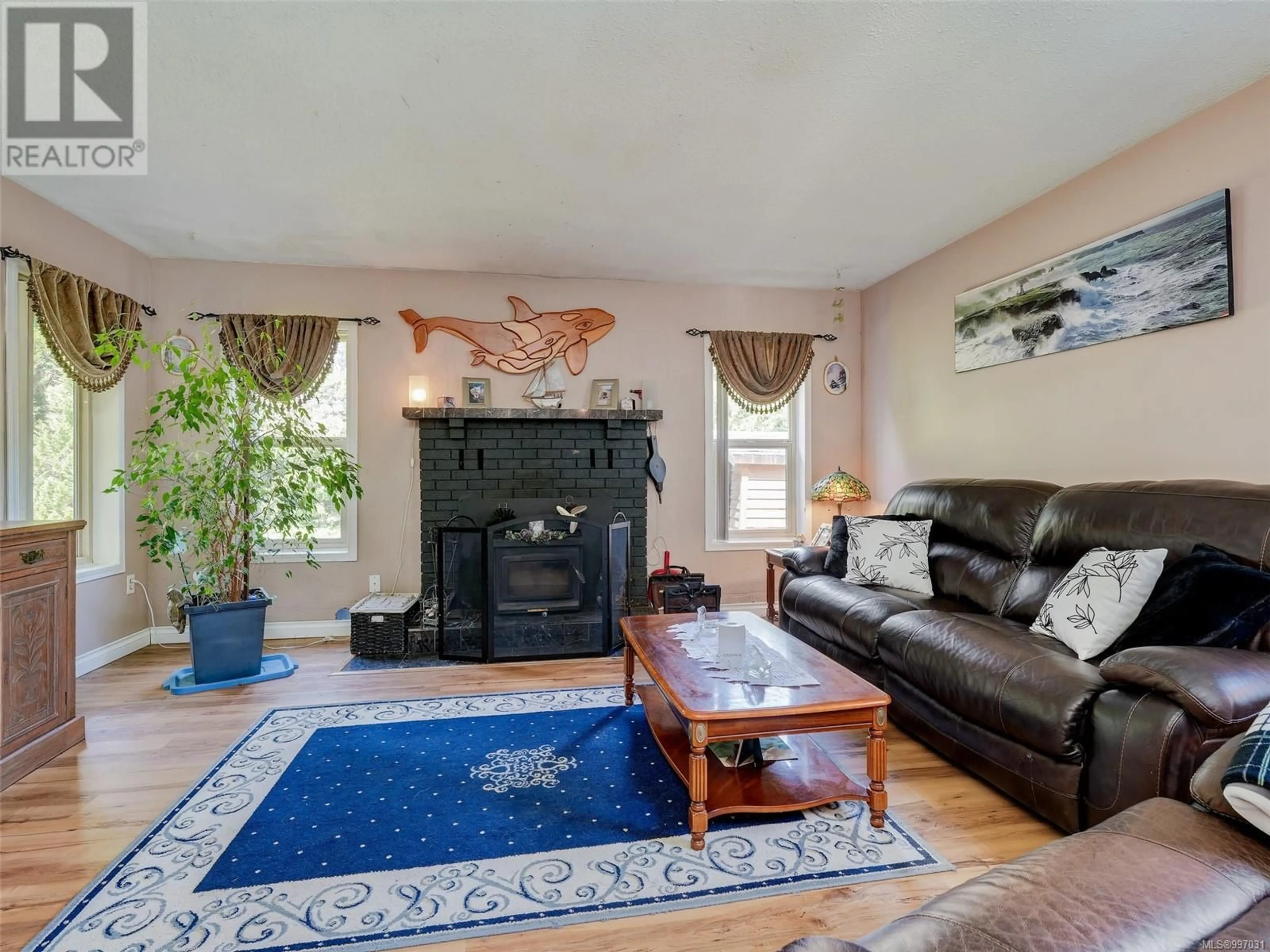 Living room with furniture, unknown for 6723 HELGESEN ROAD, Sooke British Columbia V9Z0V6