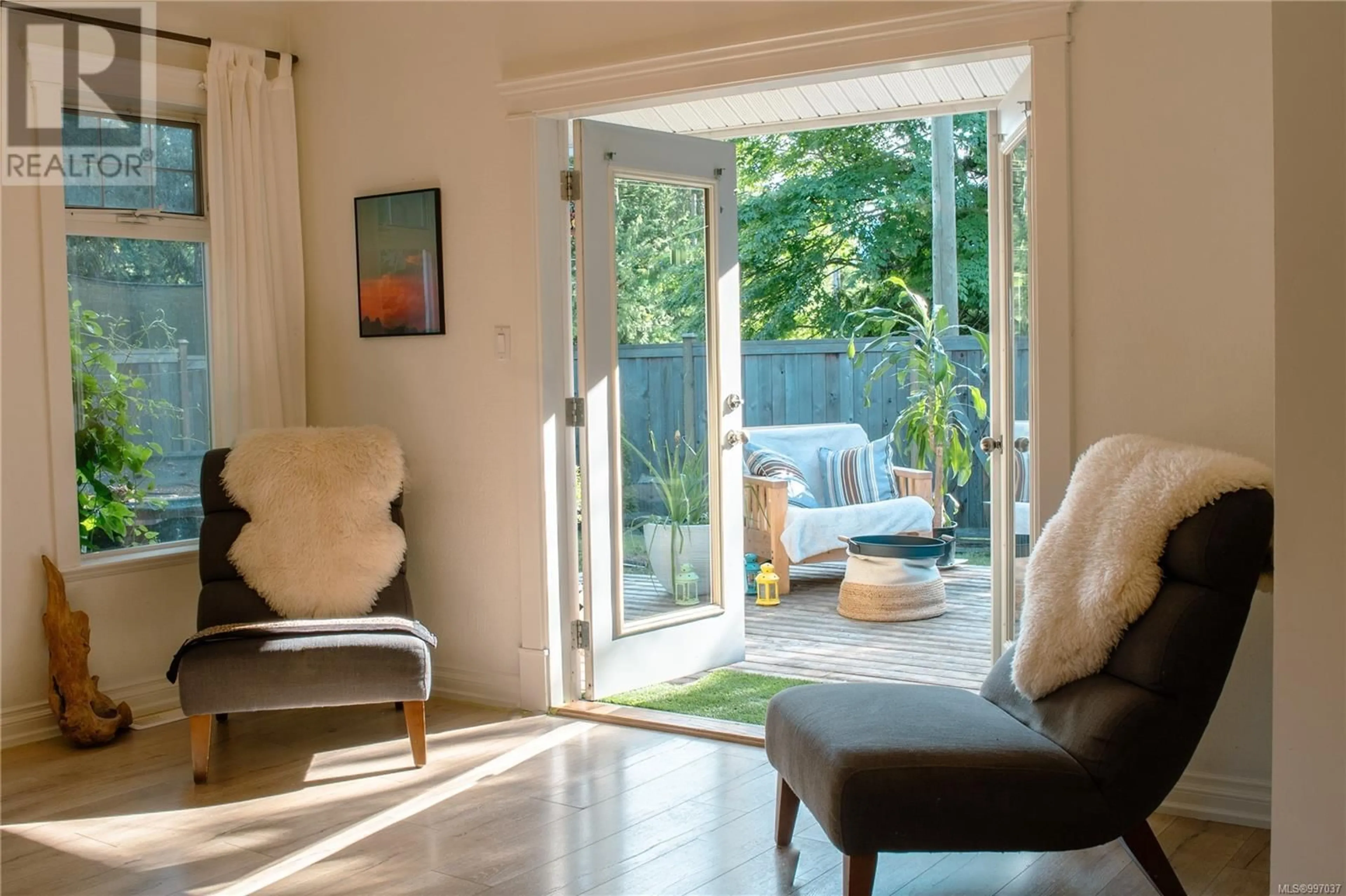 Unknown for 907 SAVARY DRIVE, Qualicum Beach British Columbia V9K1R7