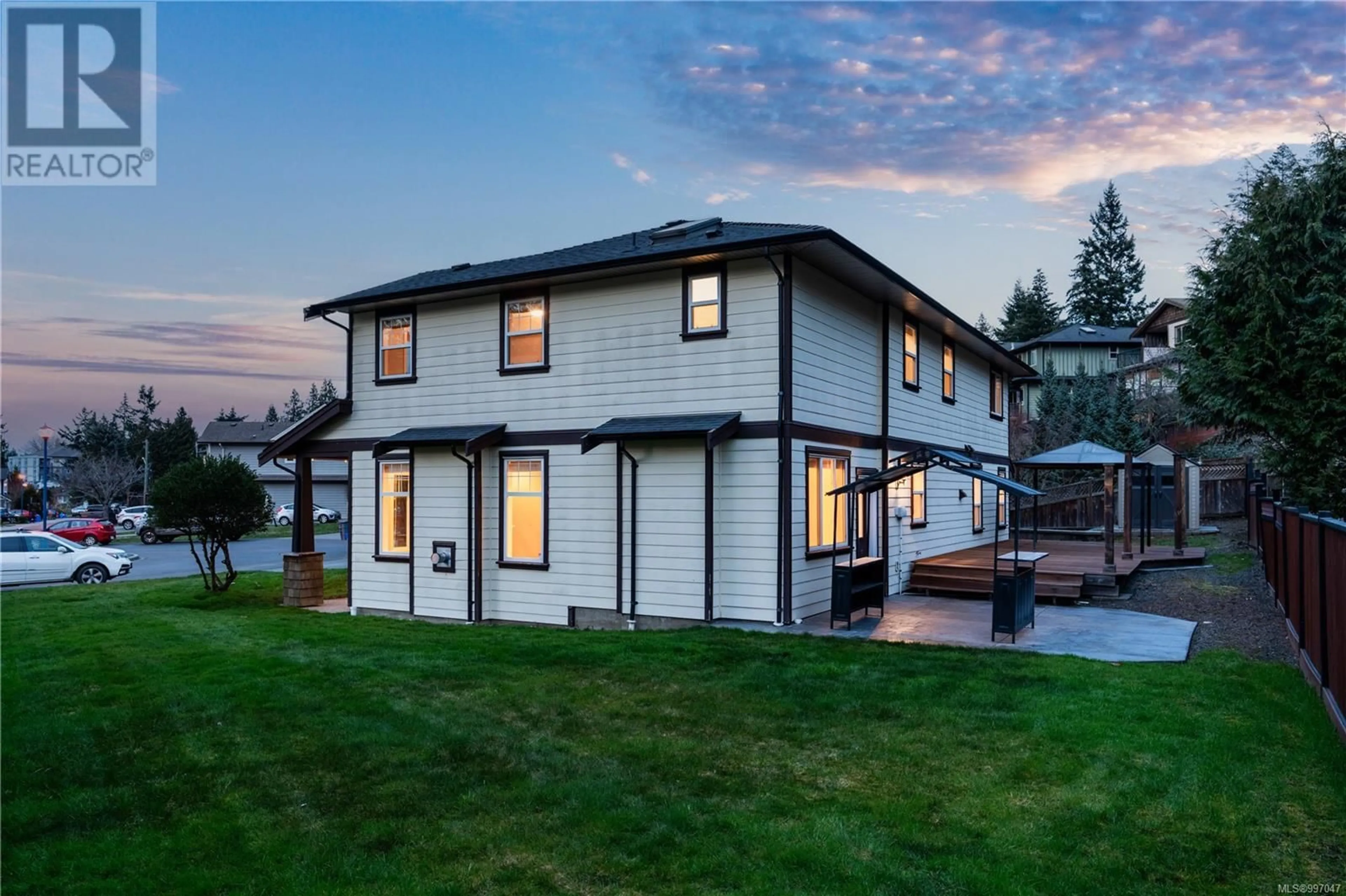 Home with vinyl exterior material, unknown for 3261 WILLSHIRE DRIVE, Langford British Columbia V9C2V4