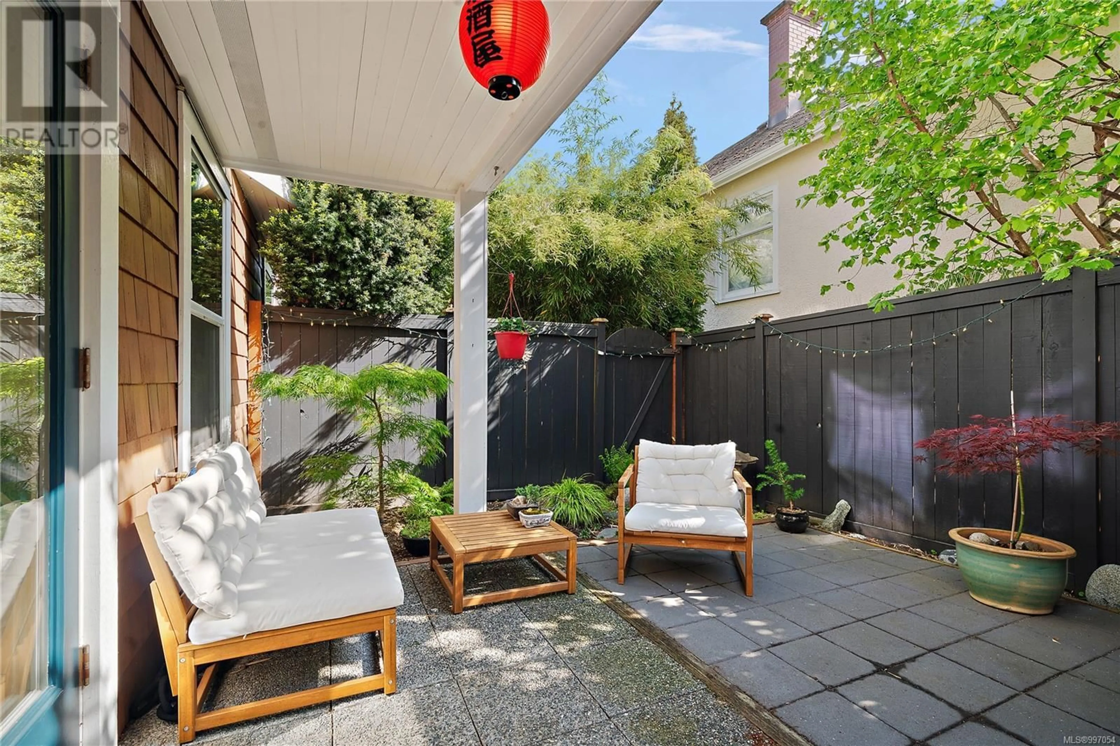 Patio, street for 2 - 833 PRINCESS AVENUE, Victoria British Columbia V8T1K7
