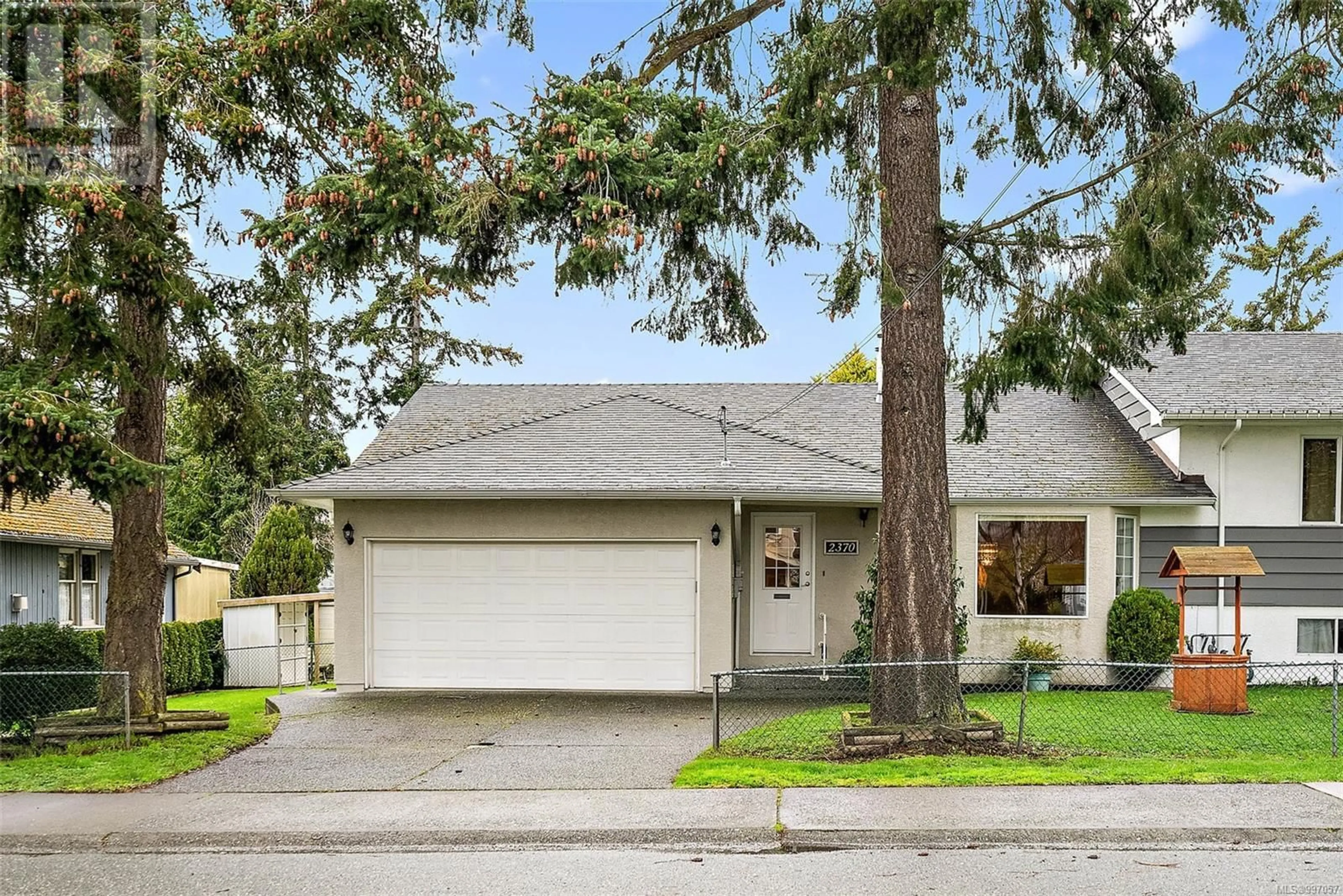 Home with vinyl exterior material, street for 2370 MALAVIEW AVENUE, Sidney British Columbia V8L2G2