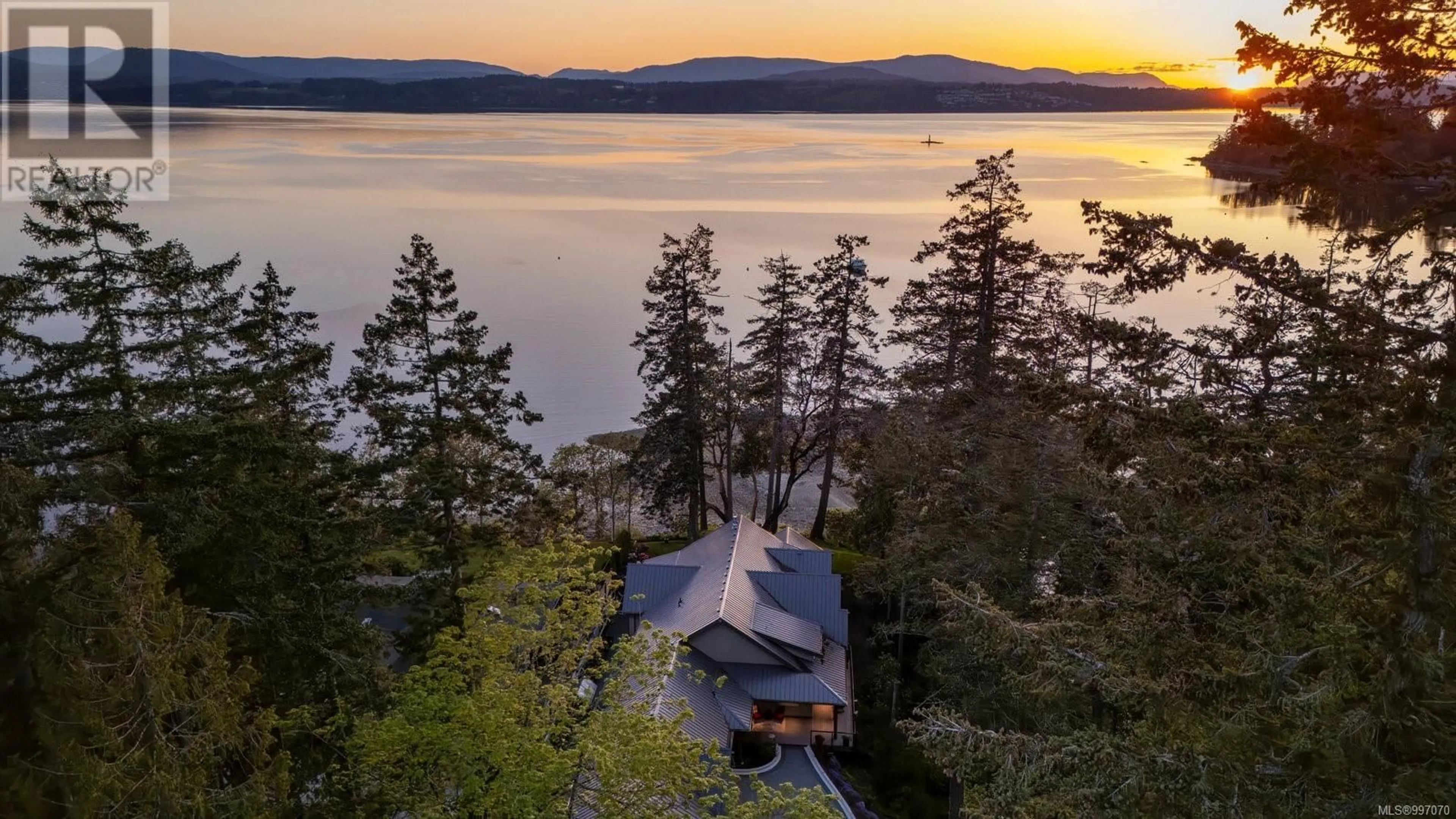 A pic from outside/outdoor area/front of a property/back of a property/a pic from drone, water/lake/river/ocean view for 11176 CHALET ROAD, North Saanich British Columbia V8L5M1