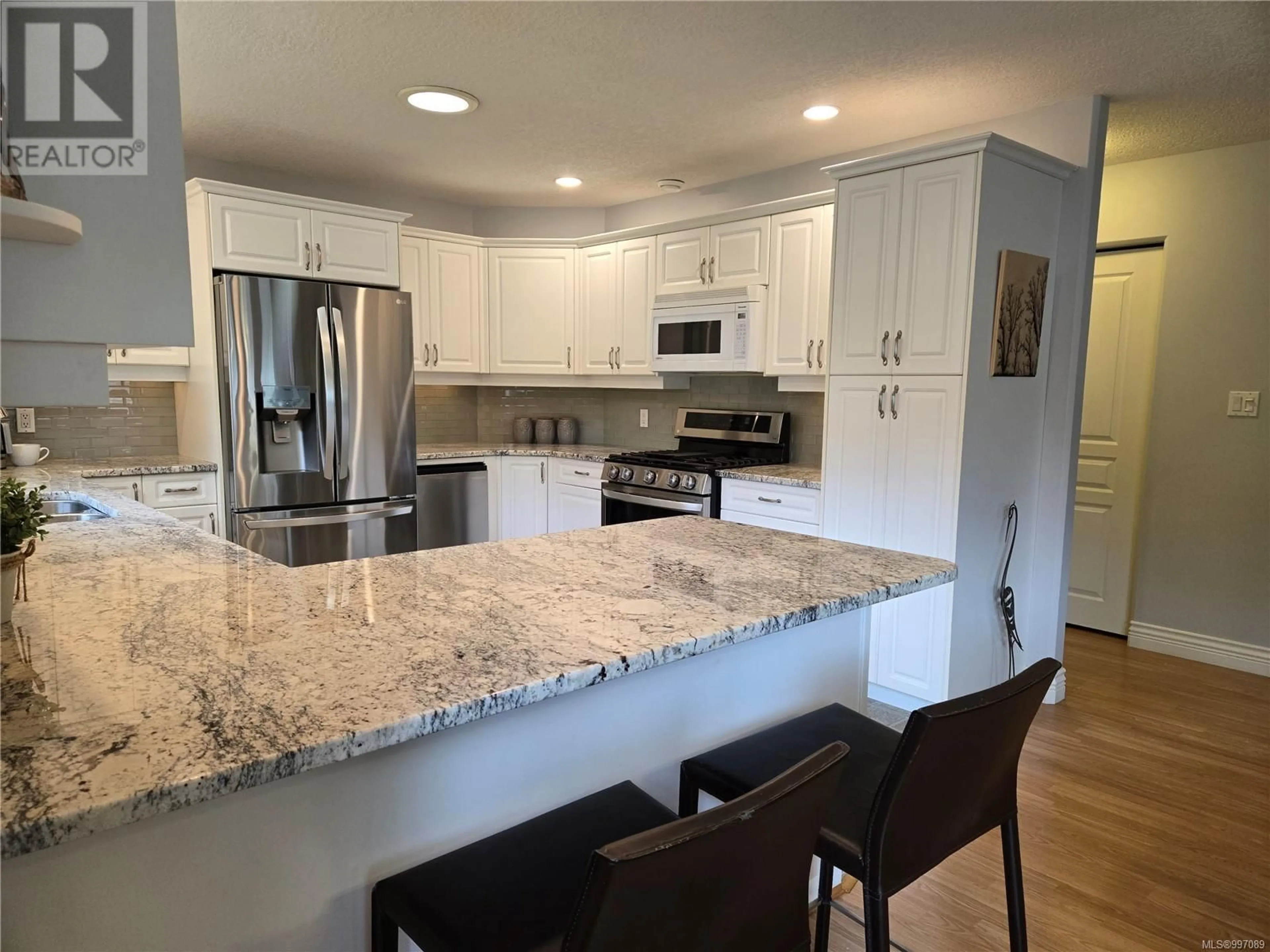 Open concept kitchen, unknown for 30 - 2006 SIERRA DRIVE, Campbell River British Columbia V9H1V6
