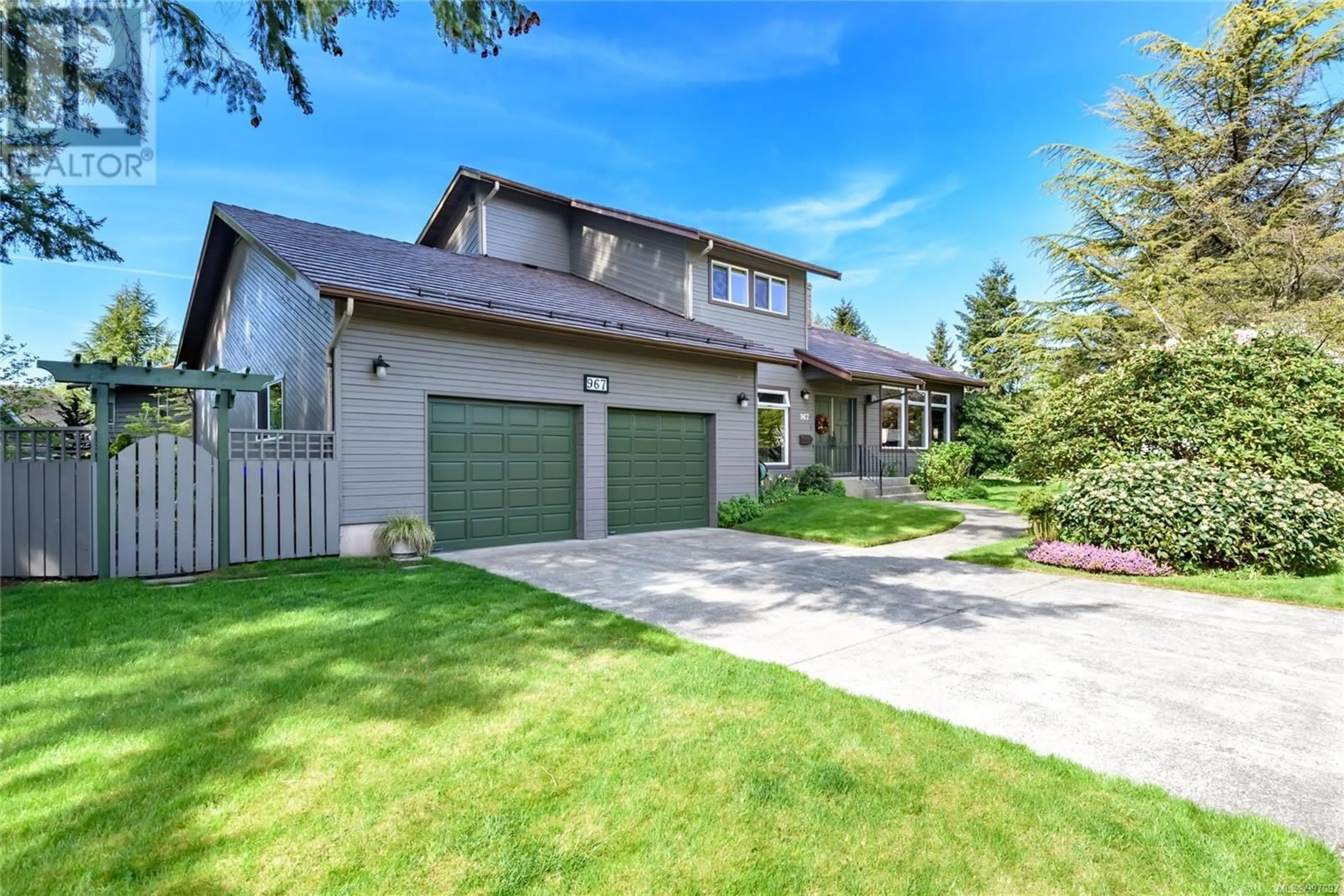 Home with brick exterior material, street for 967 MANTLE DRIVE, Courtenay British Columbia V9N7H3