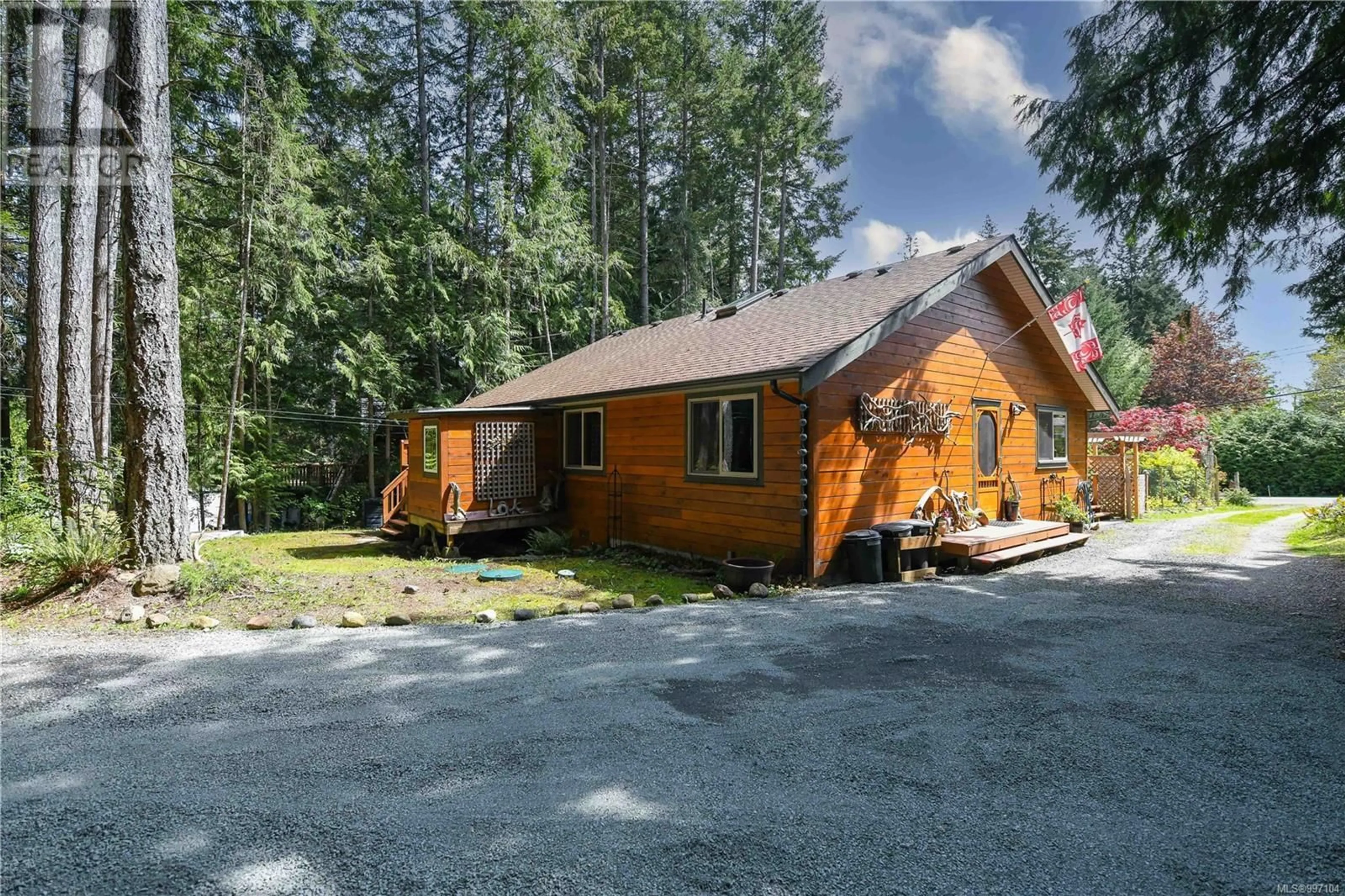 Unknown for 7895 SHIPS POINT ROAD, Fanny Bay British Columbia V0R1W0