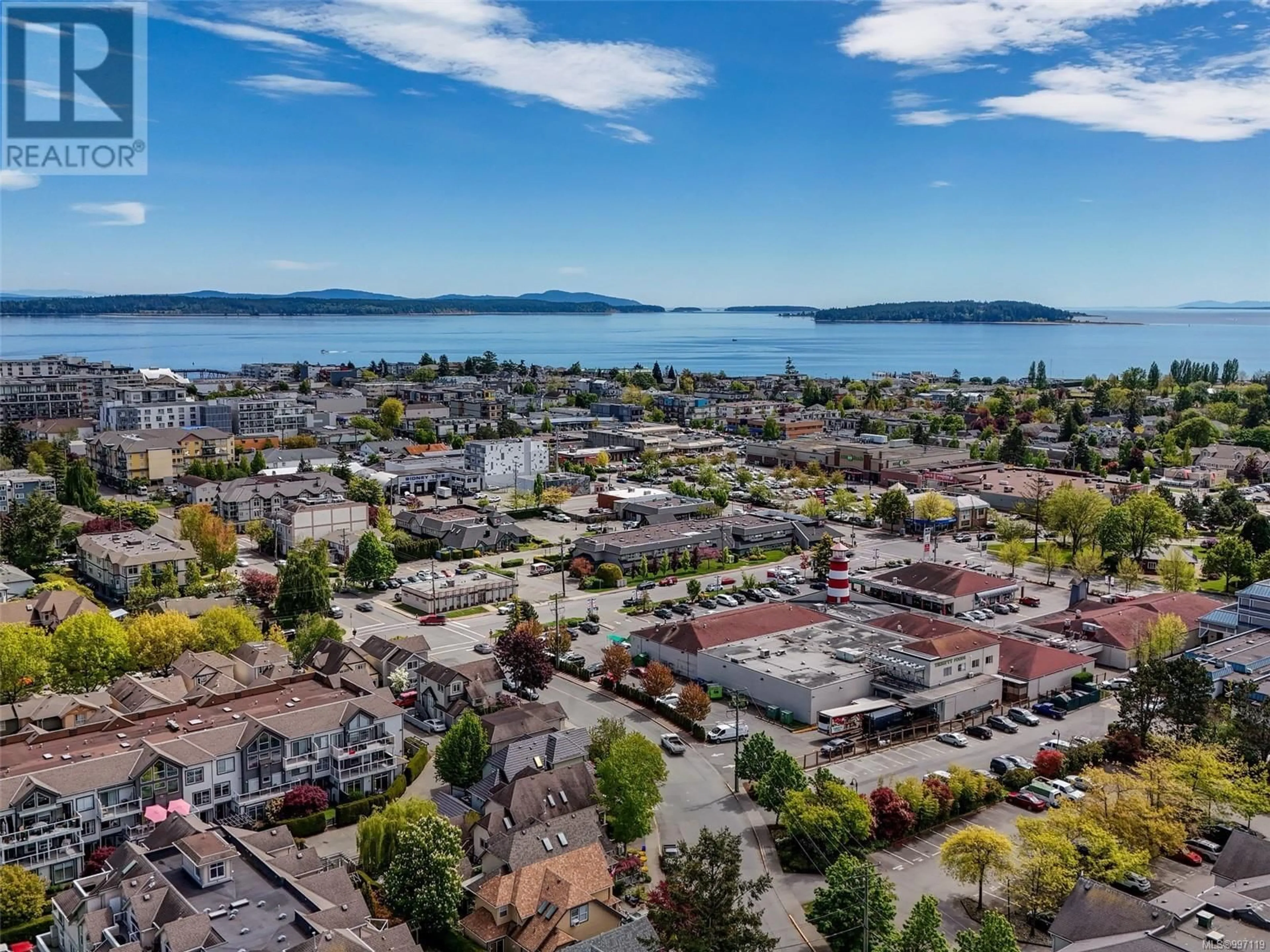 A pic from outside/outdoor area/front of a property/back of a property/a pic from drone, unknown for 2226 JAMES WHITE BOULEVARD, Sidney British Columbia V8L1Z4