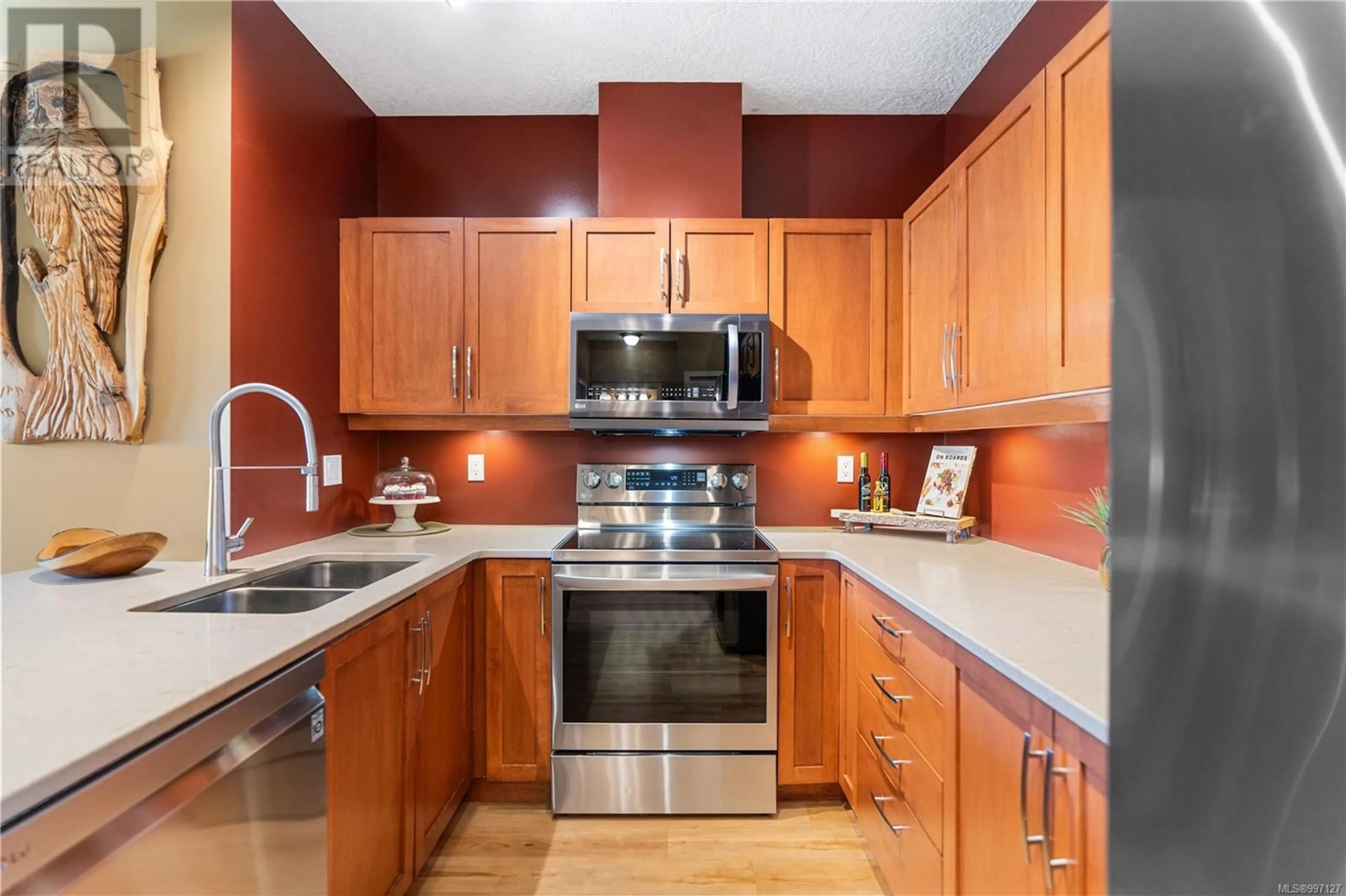Standard kitchen, unknown for 404 - 1156 COLVILLE ROAD, Esquimalt British Columbia V9A4P7