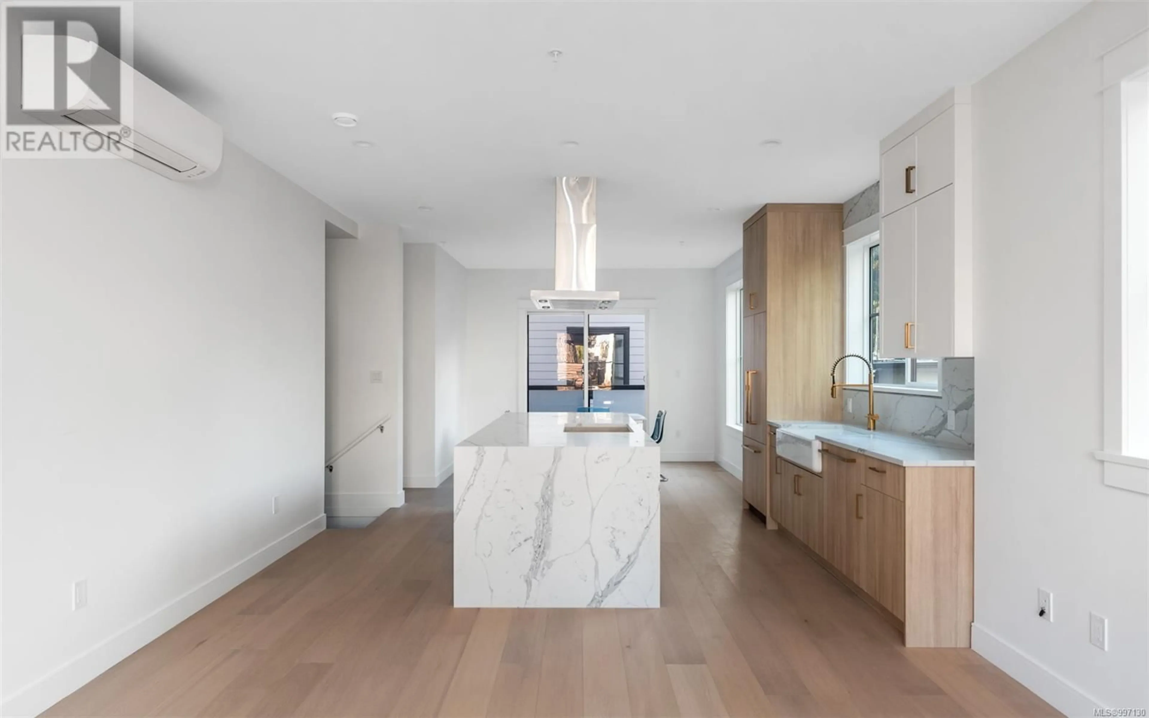 Open concept kitchen, unknown for 4 - 820 DUNSMUIR ROAD, Esquimalt British Columbia V9A5B7