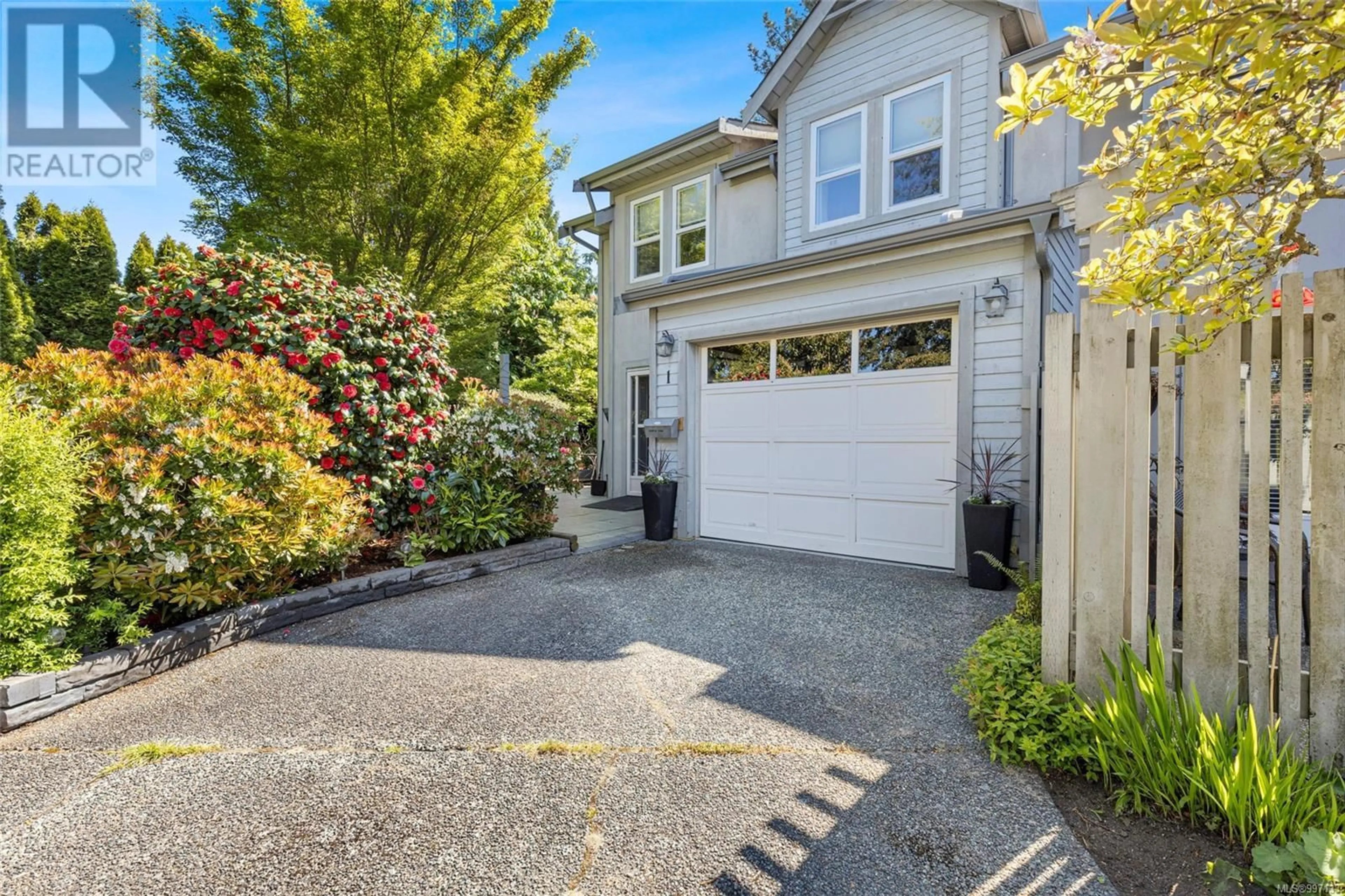 Unknown for 1 - 3947 CEDAR HILL CROSS ROAD, Saanich British Columbia V8P2N5