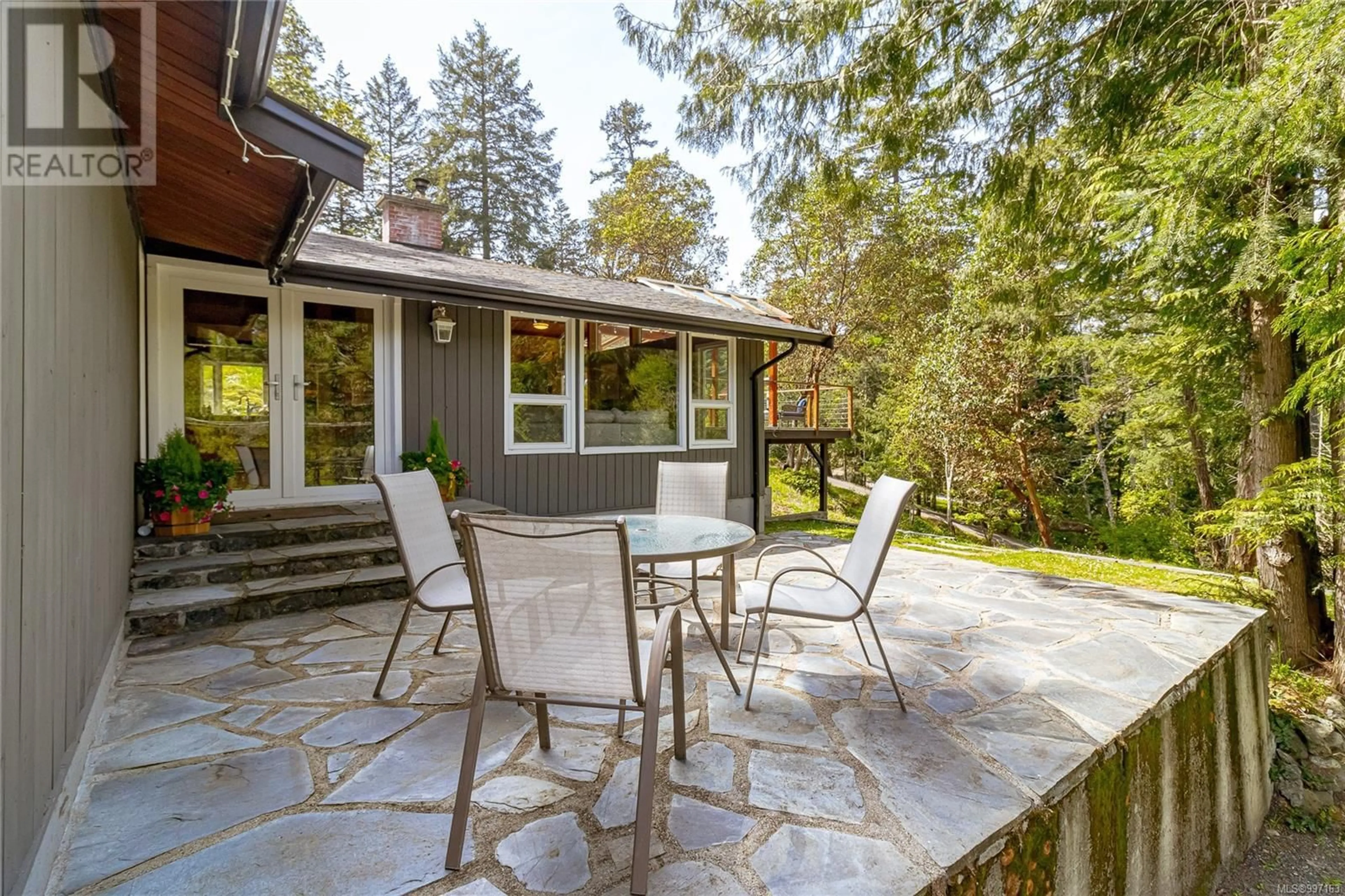 Patio, unknown for 665 LATORIA ROAD, Colwood British Columbia V9C3A3