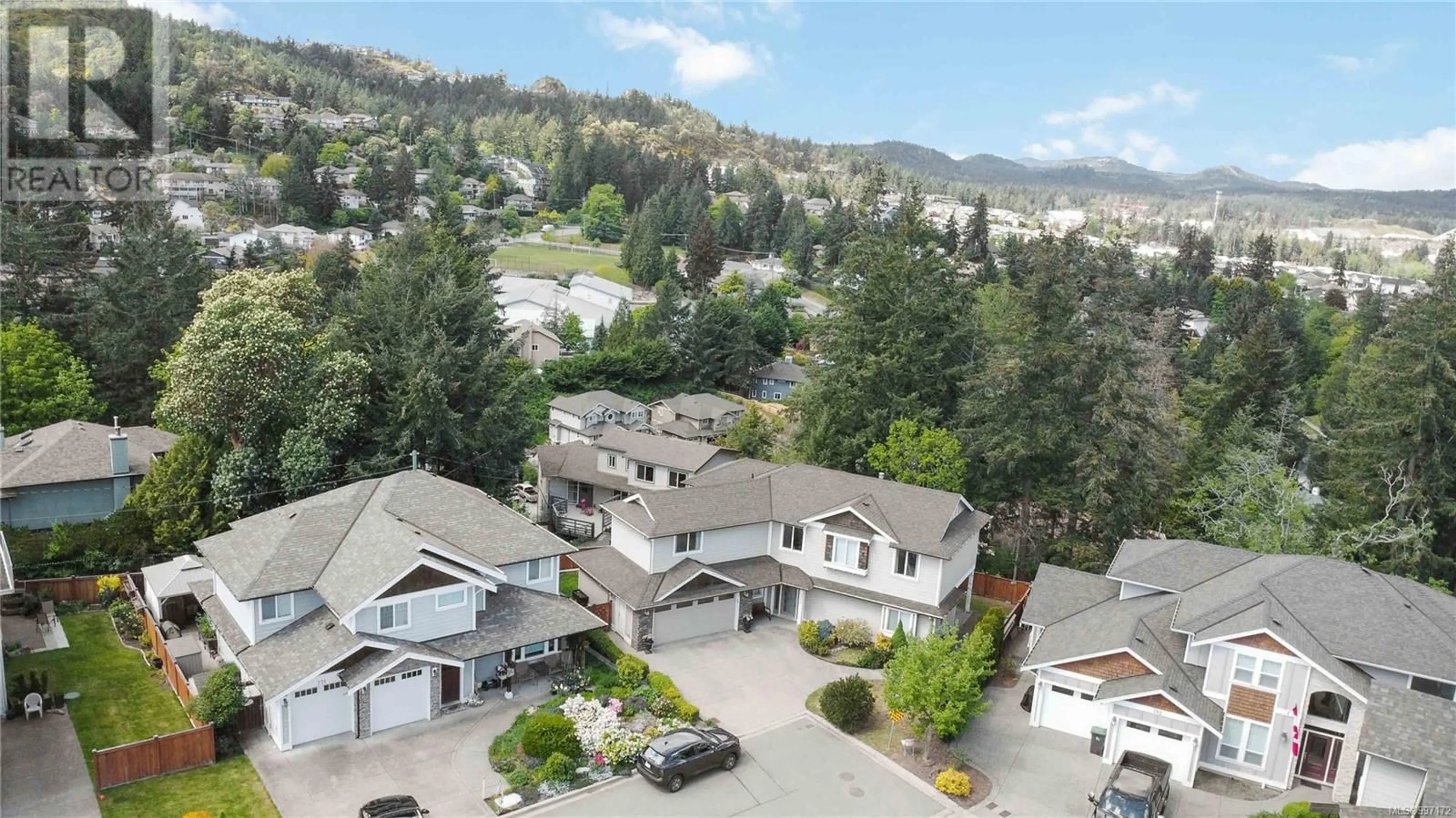 A pic from outside/outdoor area/front of a property/back of a property/a pic from drone, mountain view for 775 EGRET CLOSE, Langford British Columbia V9B0R1