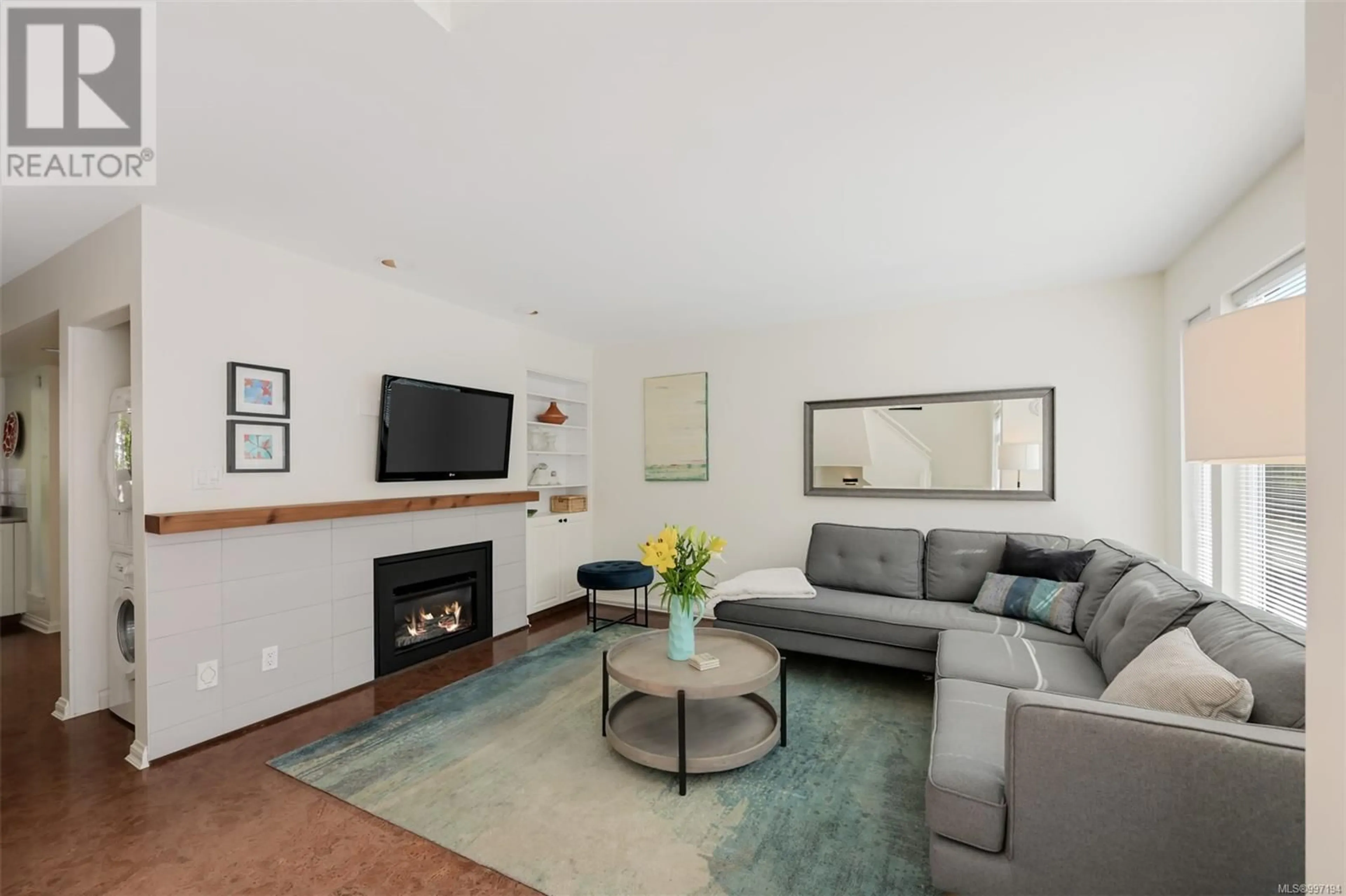 Living room with furniture, unknown for 4 - 356 SIMCOE STREET, Victoria British Columbia V8V1L1
