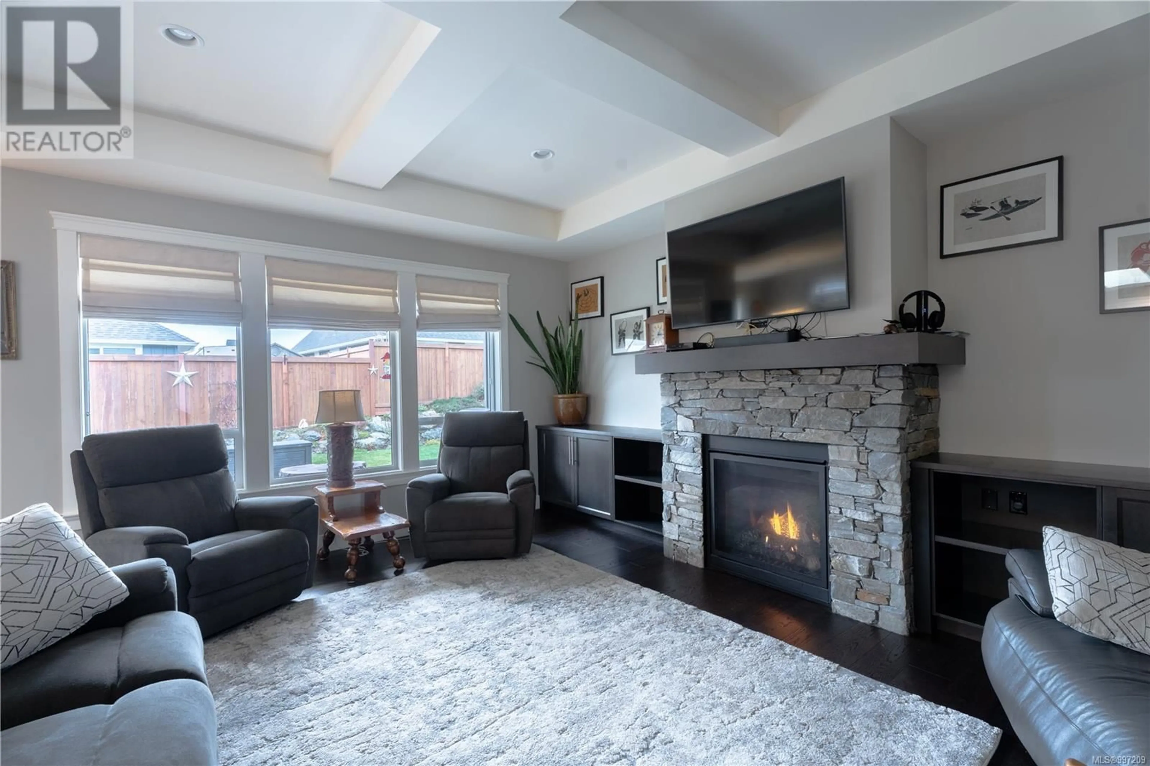 Living room with furniture, unknown for 221 BRAMBLE STREET, Parksville British Columbia V9P0E6