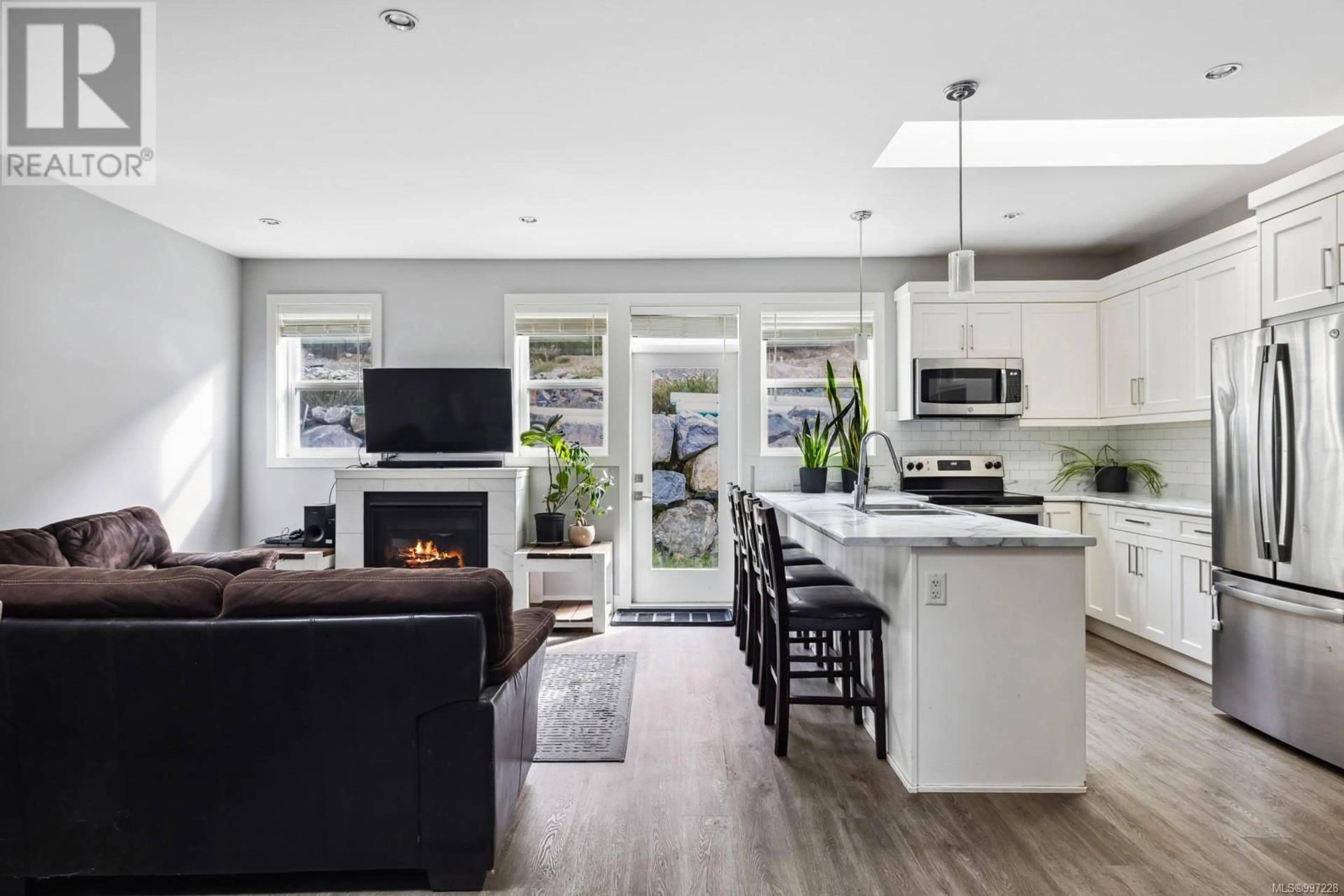 Open concept kitchen, unknown for 1065 GAMMON WAY, Shawnigan Lake British Columbia V0R2W3