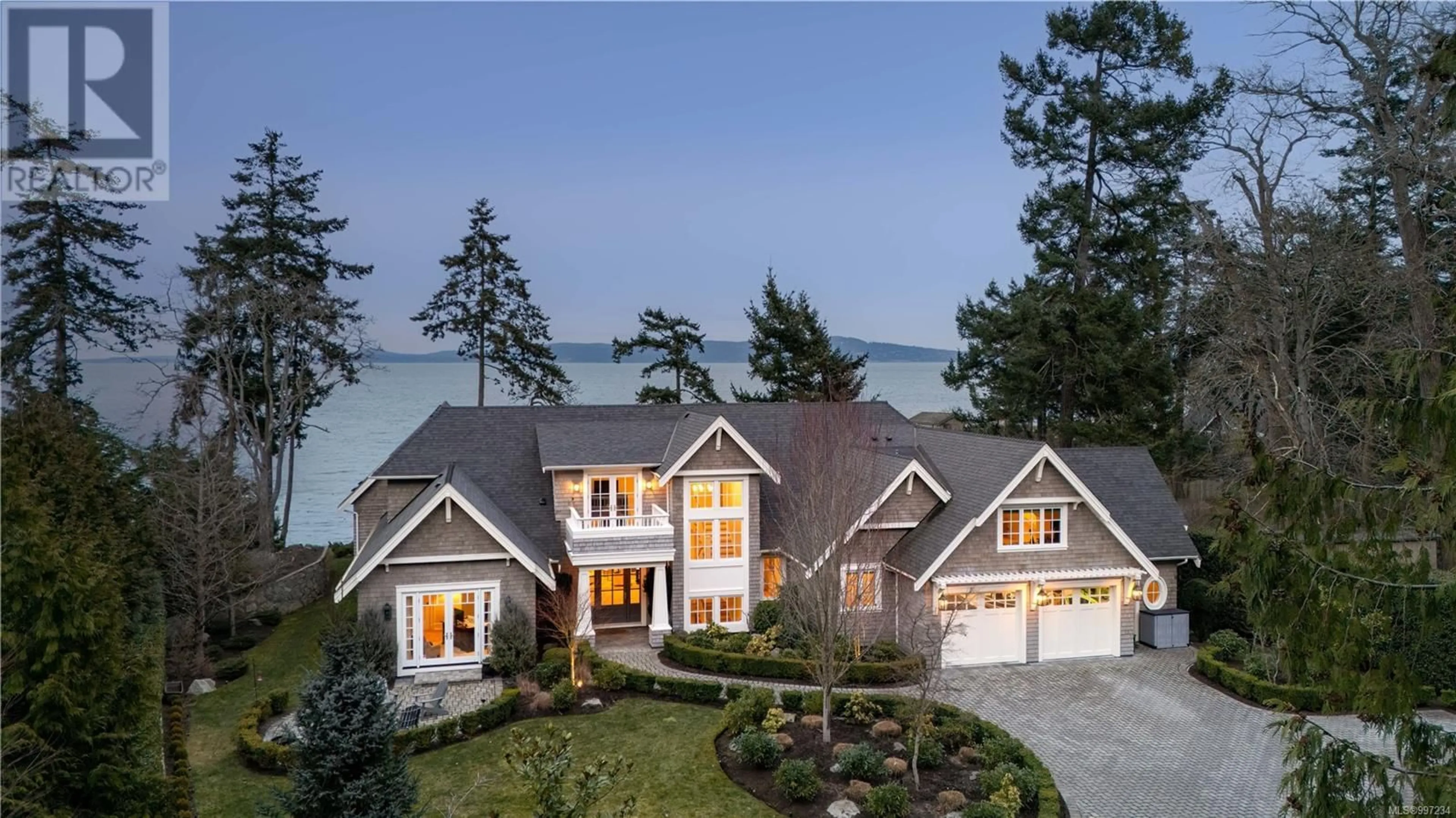 Unknown for 2616 QUEENSWOOD LANE, Saanich British Columbia V8N1X5