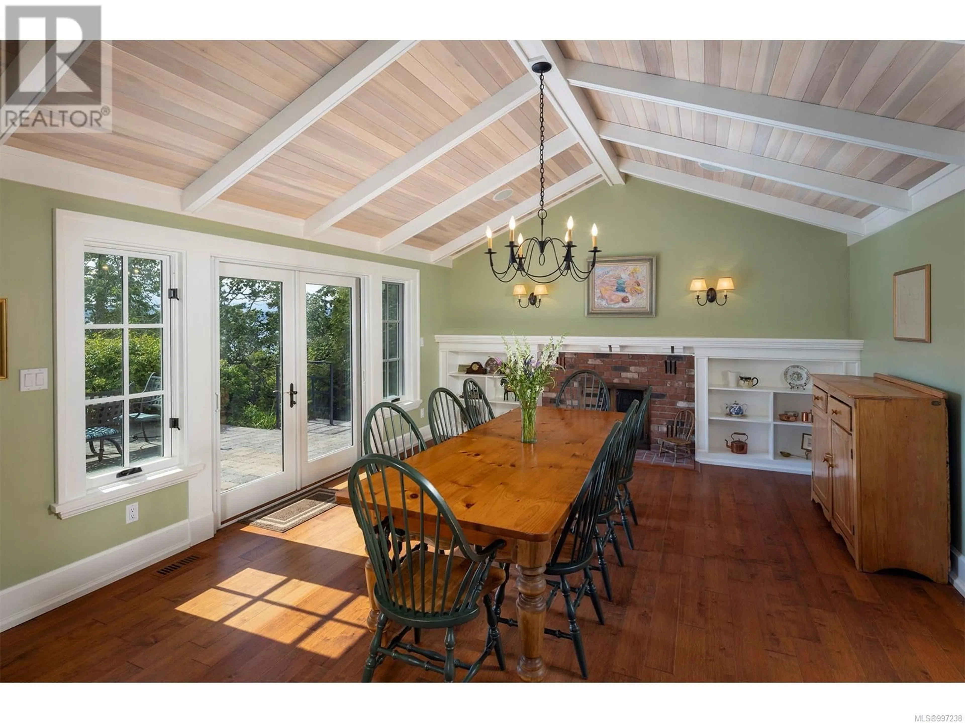 Dining room, wood/laminate floor for 9280 ARDMORE DRIVE, North Saanich British Columbia V8L3S1