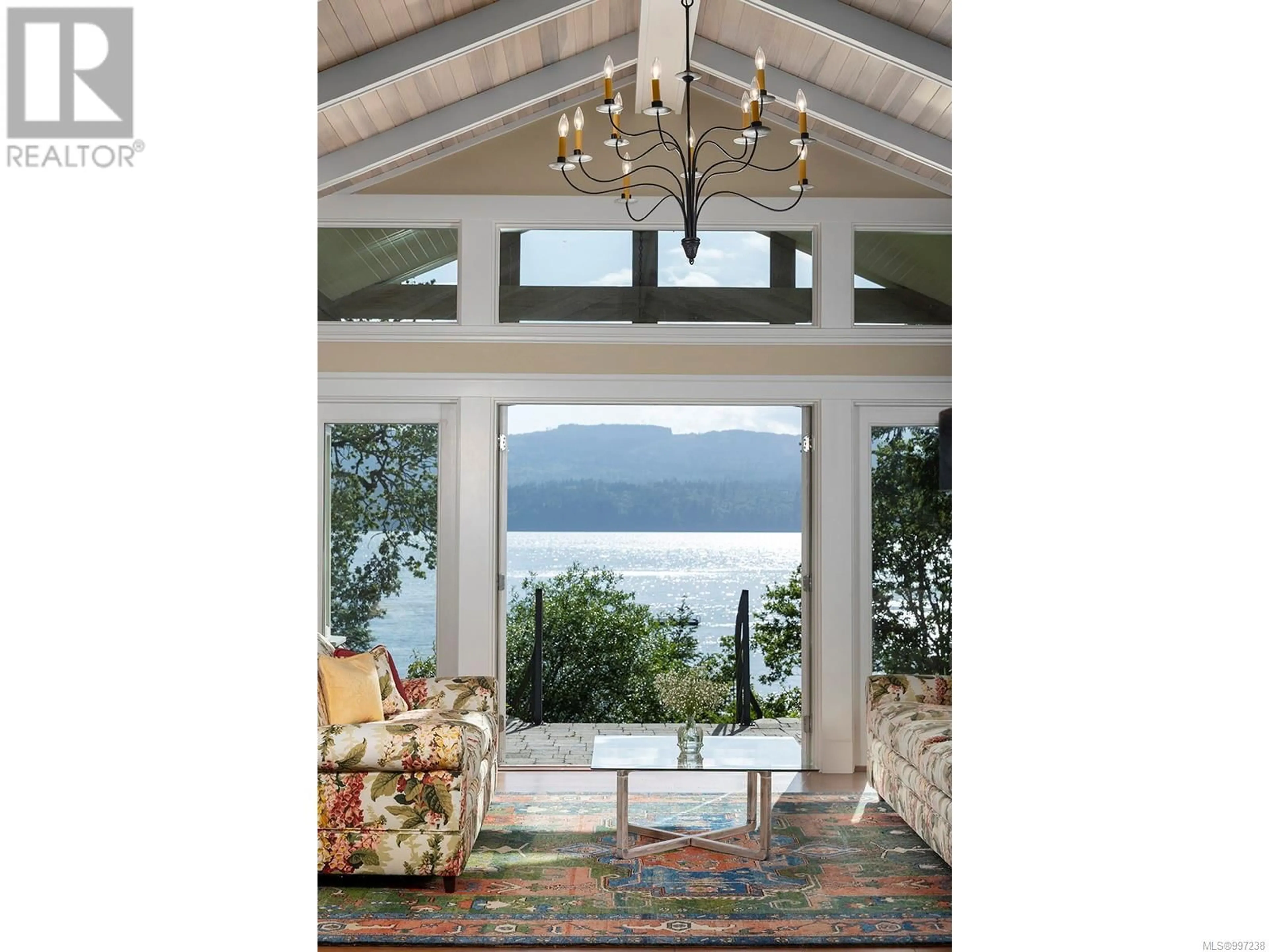 Indoor entryway for 9280 ARDMORE DRIVE, North Saanich British Columbia V8L3S1