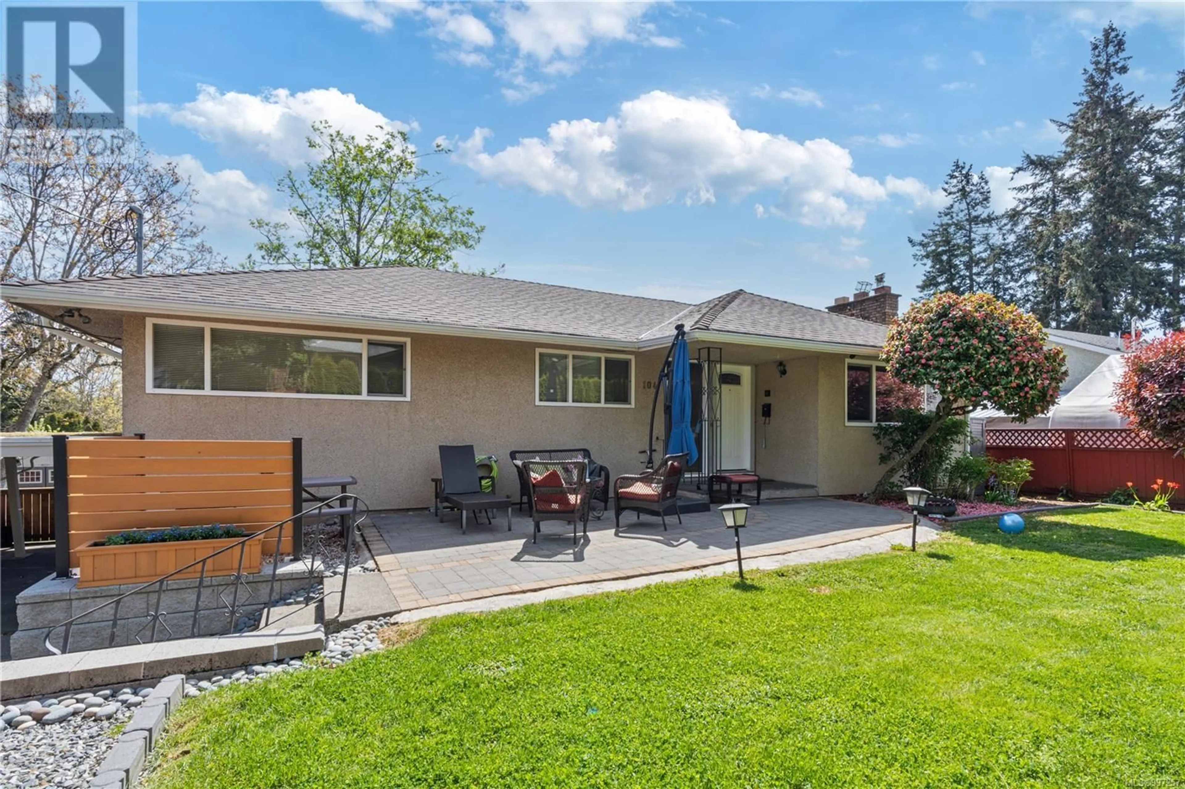 Unknown for 104 BURNETT ROAD, View Royal British Columbia V9B4P7