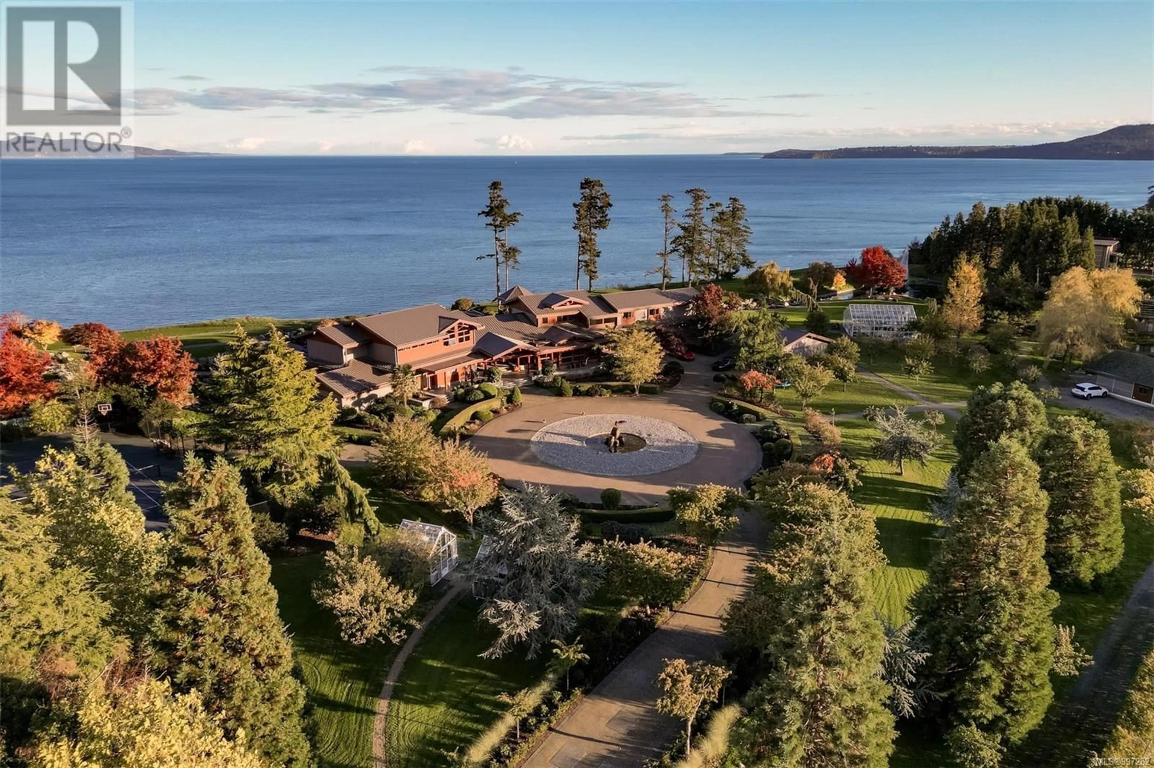 A pic from outside/outdoor area/front of a property/back of a property/a pic from drone, water/lake/river/ocean view for 3275 CAMPION ROAD, Central Saanich British Columbia V8M1W7