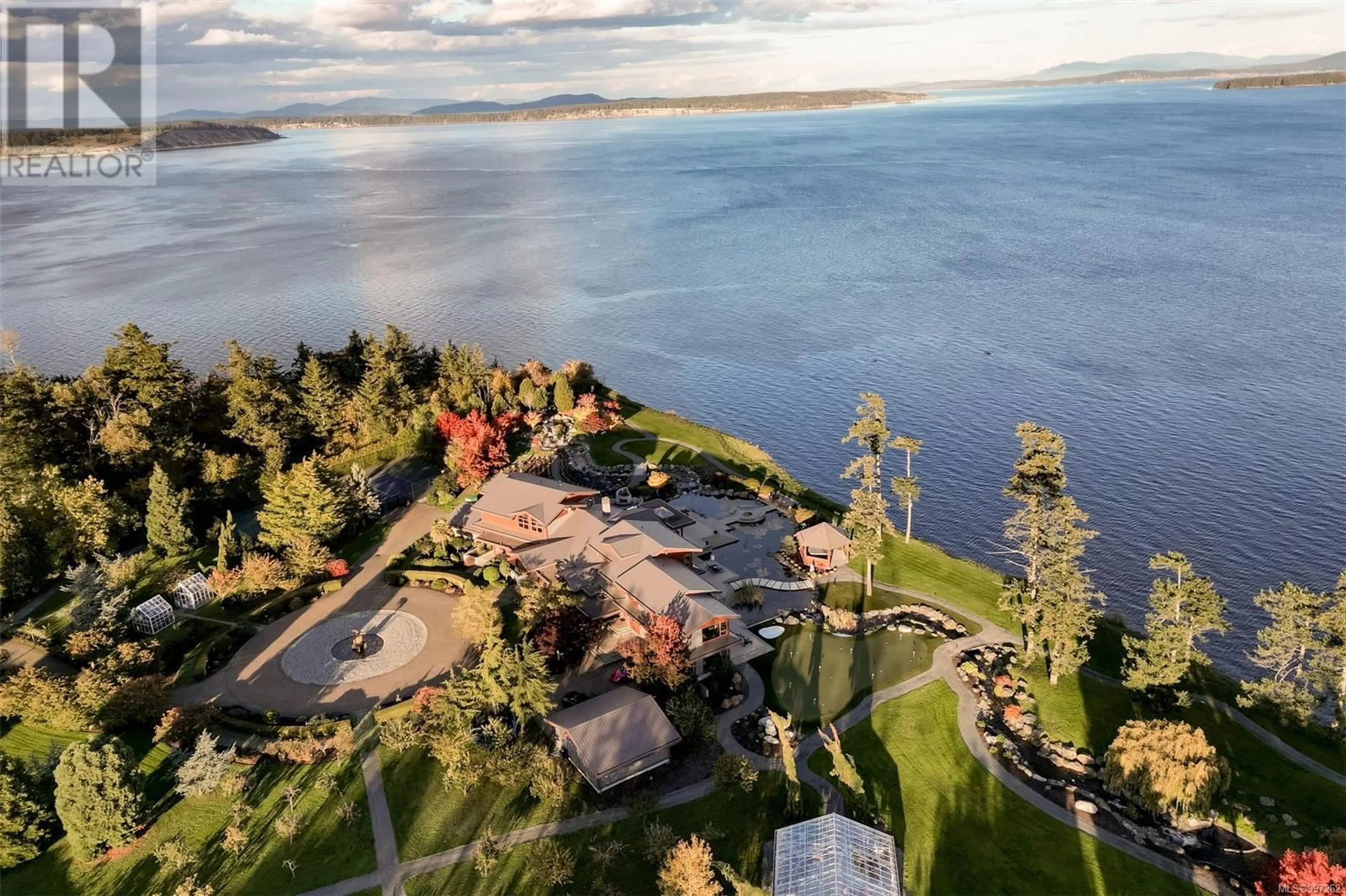 A pic from outside/outdoor area/front of a property/back of a property/a pic from drone, water/lake/river/ocean view for 3275 CAMPION ROAD, Central Saanich British Columbia V8M1W7