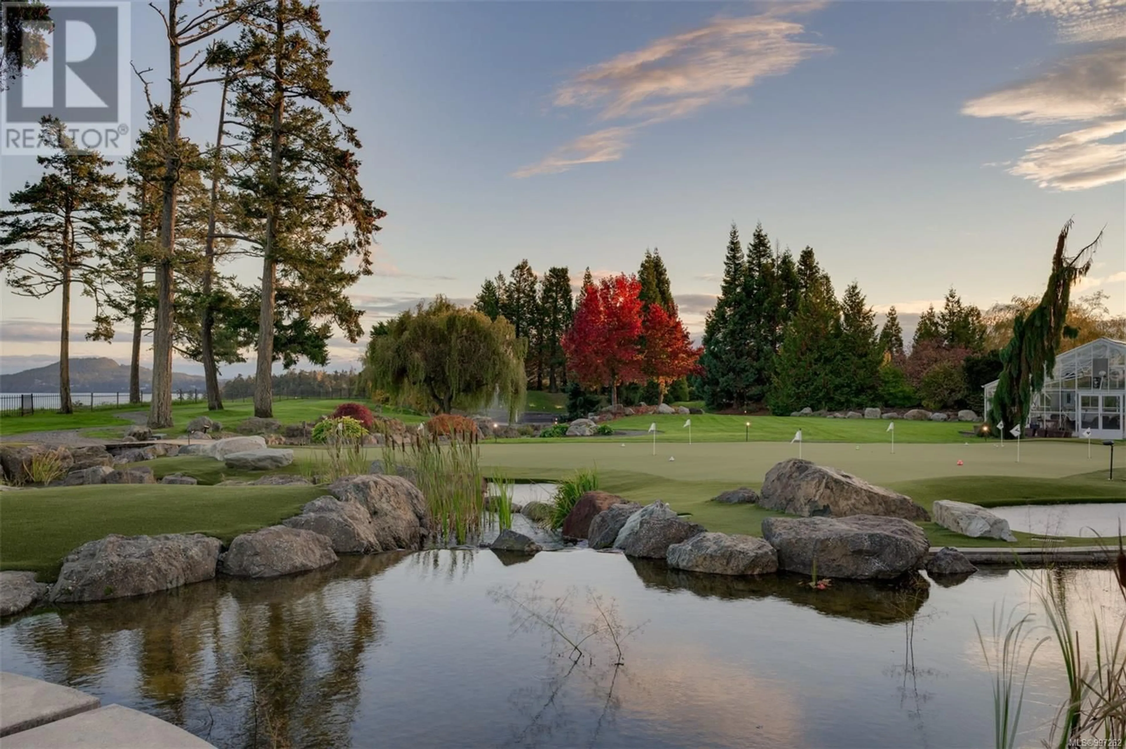 Patio, water/lake/river/ocean view for 3275 CAMPION ROAD, Central Saanich British Columbia V8M1W7