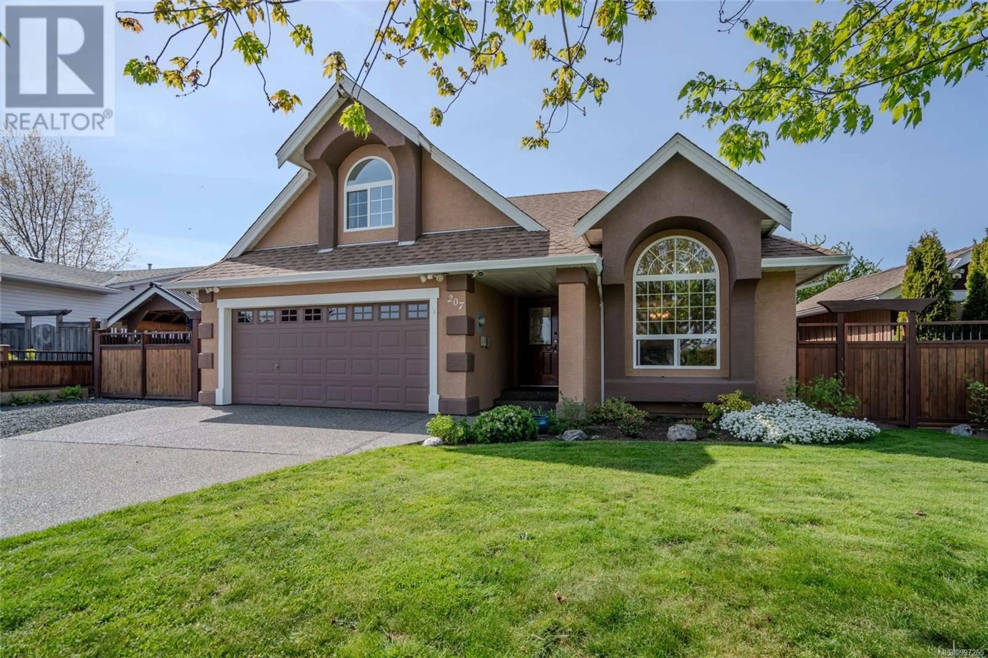 Home with brick exterior material, street for 207 CHESTNUT STREET, Parksville British Columbia V9P2P7