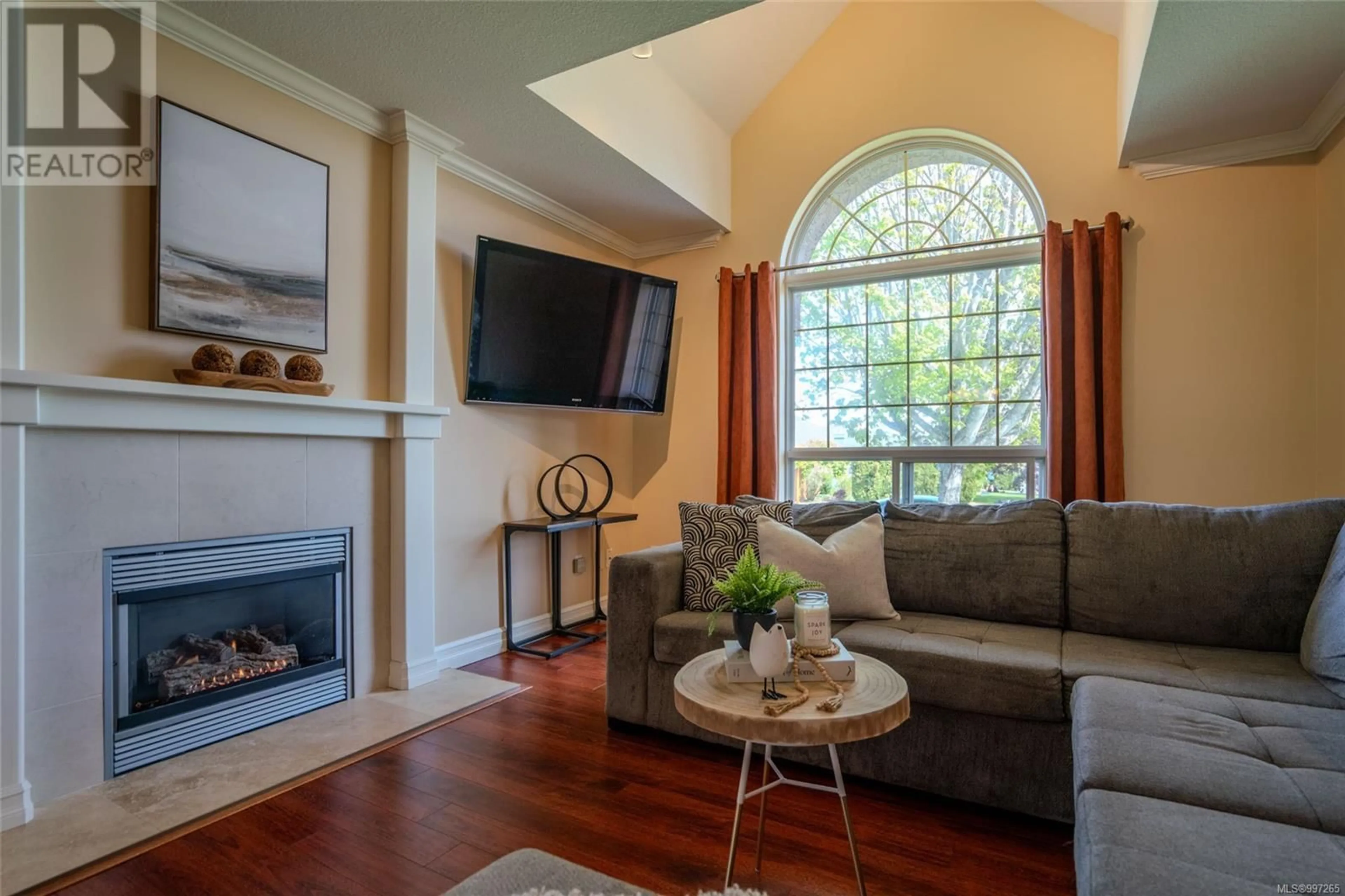 Living room with furniture, unknown for 207 CHESTNUT STREET, Parksville British Columbia V9P2P7