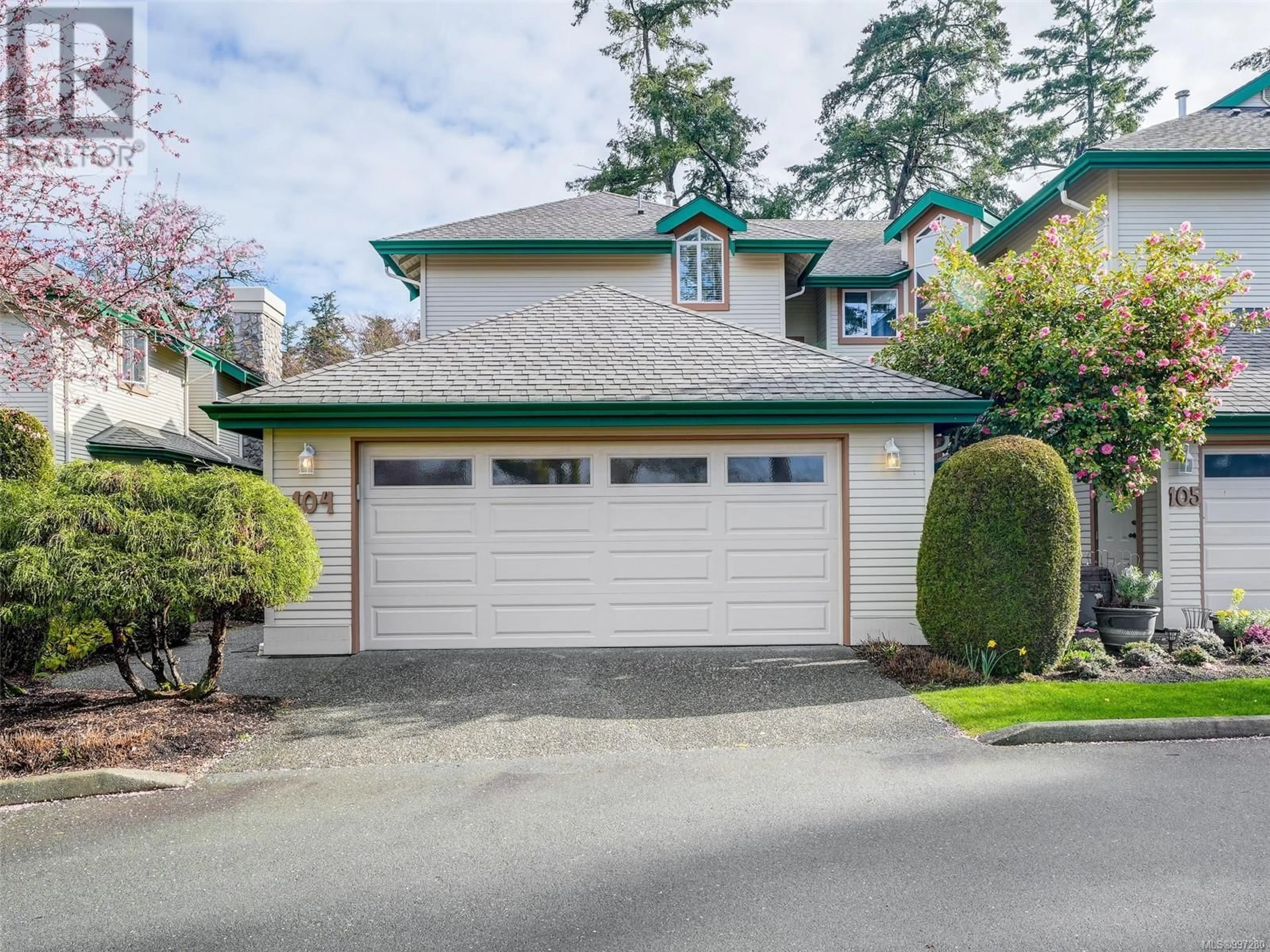 Unknown for 104 - 530 MARSETT PLACE, Saanich British Columbia V8Z7J2