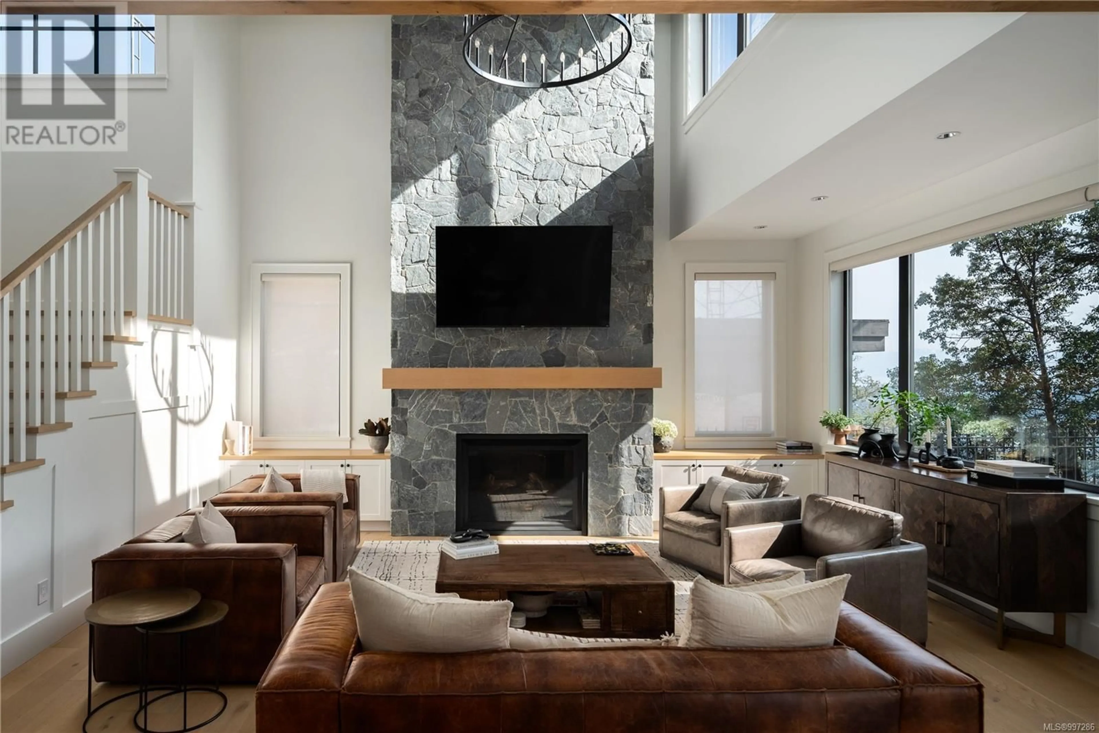 Living room with furniture, unknown for 2045 PINEHURST TERRACE, Langford British Columbia V9B3S3
