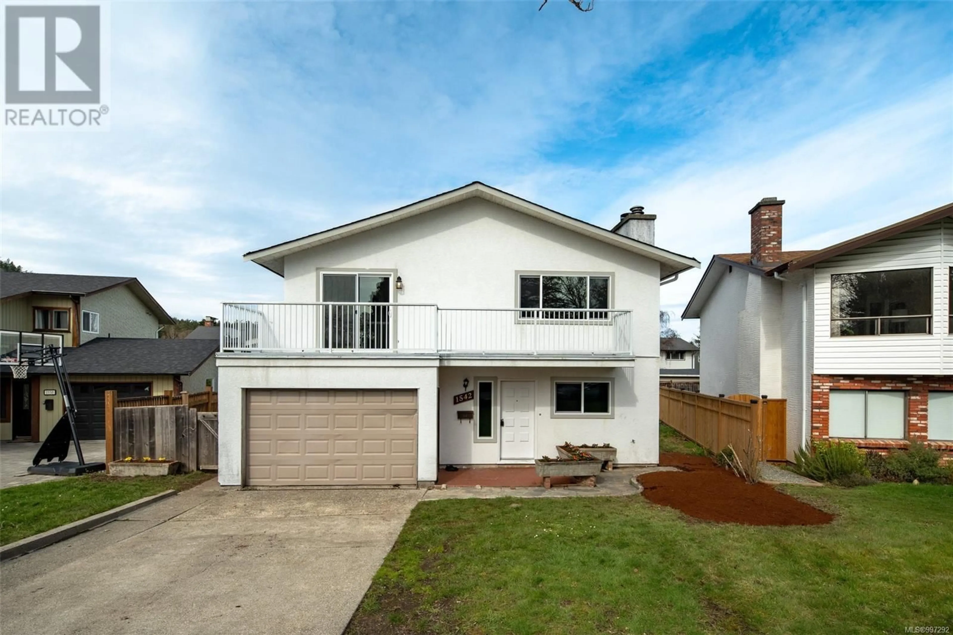 Unknown for 1542 SAN JUAN AVENUE, Saanich British Columbia V8N2L5