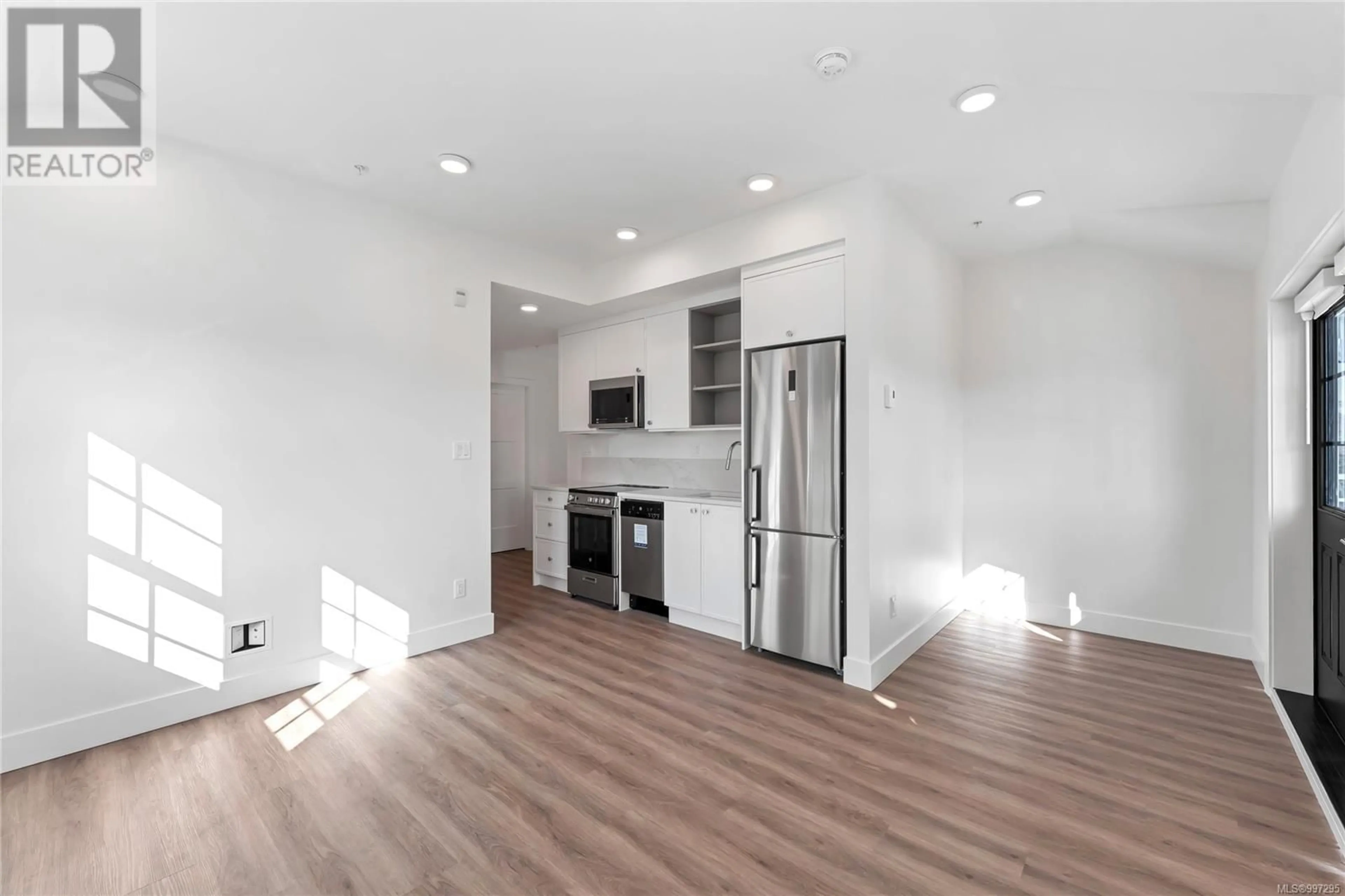 Open concept kitchen, unknown for 302B - 1224 RICHARDSON STREET, Victoria British Columbia V8V3E1