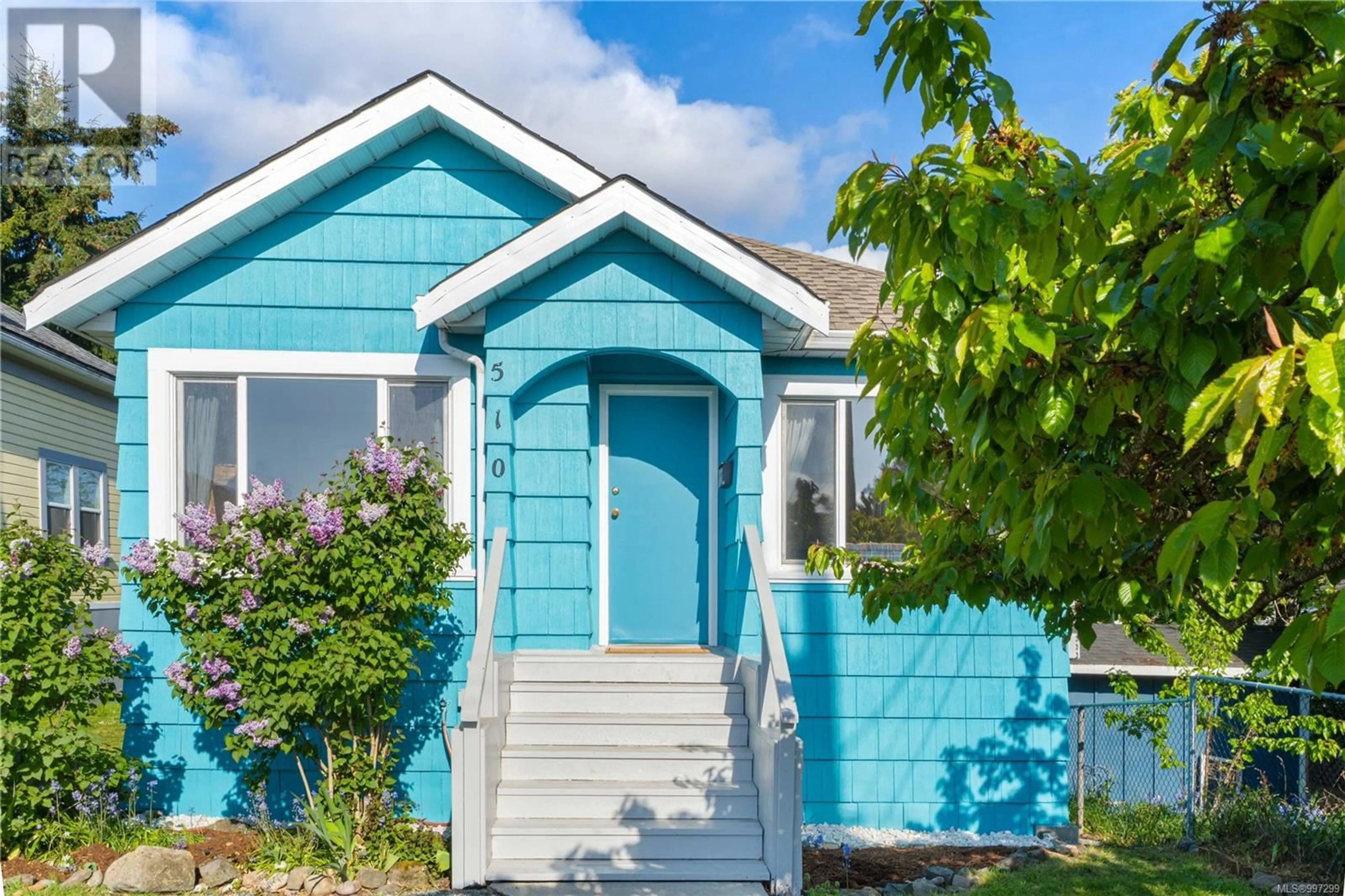 Home with vinyl exterior material, street for 510 HECATE STREET, Nanaimo British Columbia V9R4K2