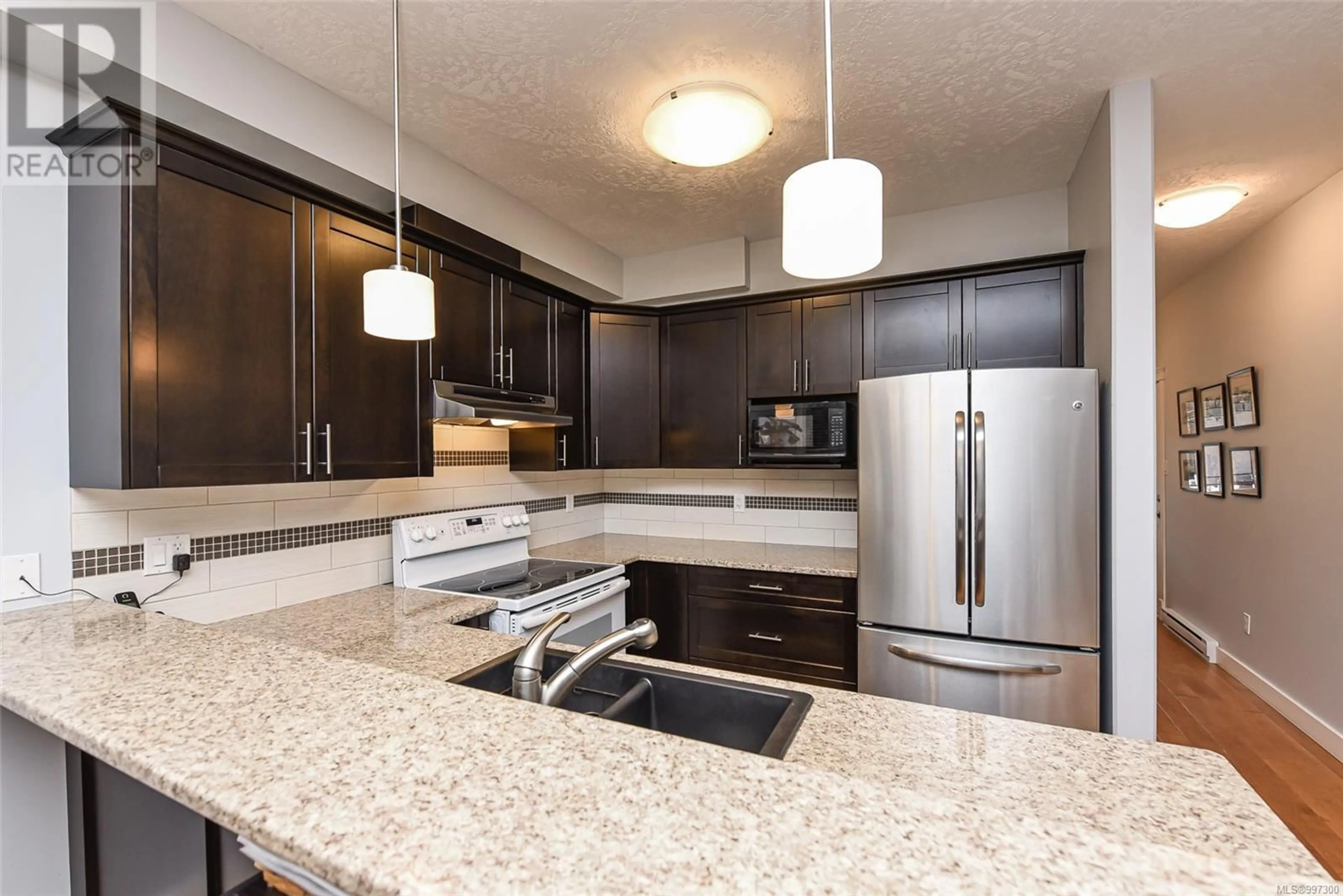 Unknown for 28 - 2112 CUMBERLAND ROAD, Courtenay British Columbia V9N2E9