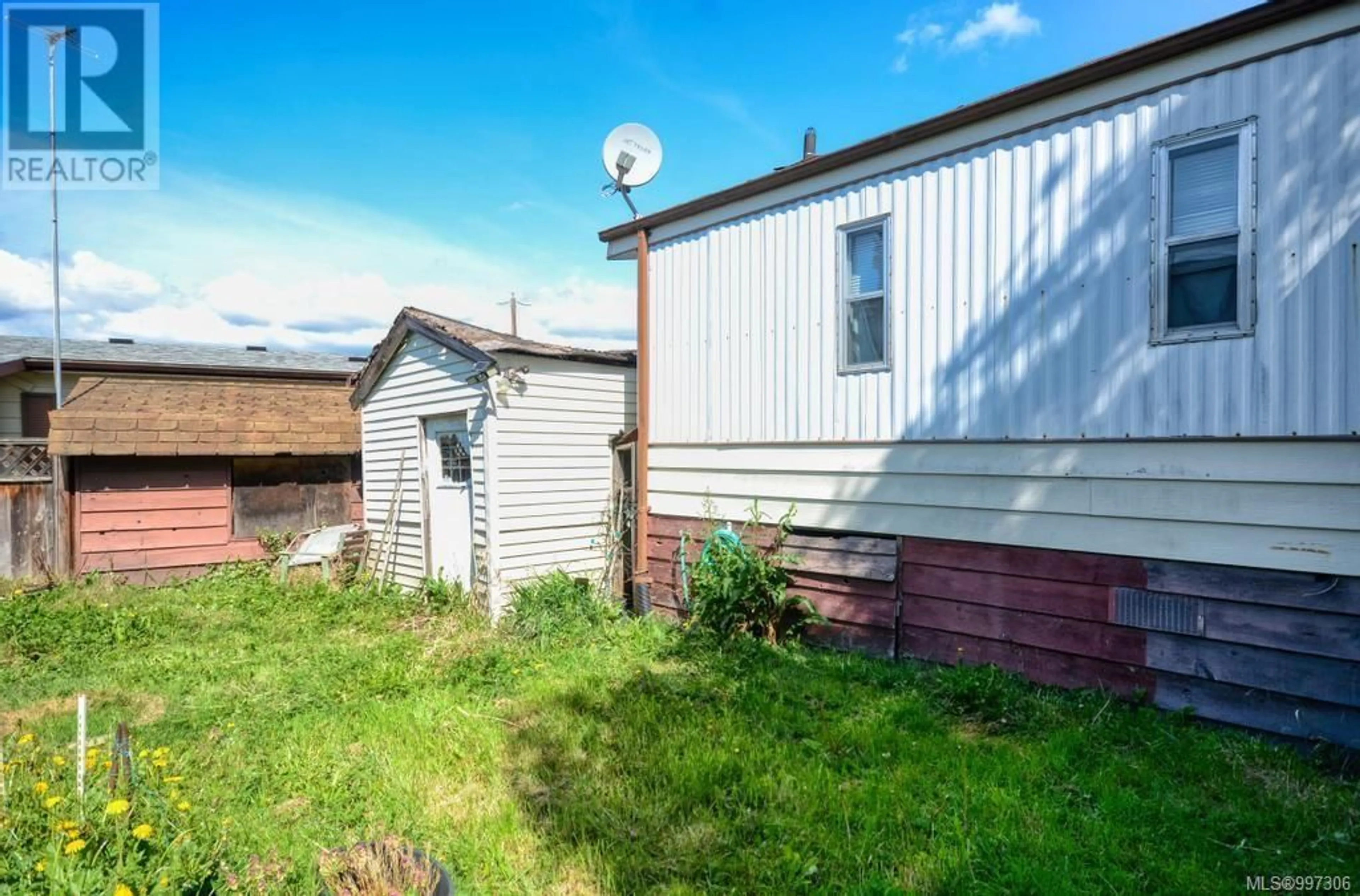 Shed for 13 - 1525 MIDDLE ROAD, Esquimalt British Columbia V9A0E4