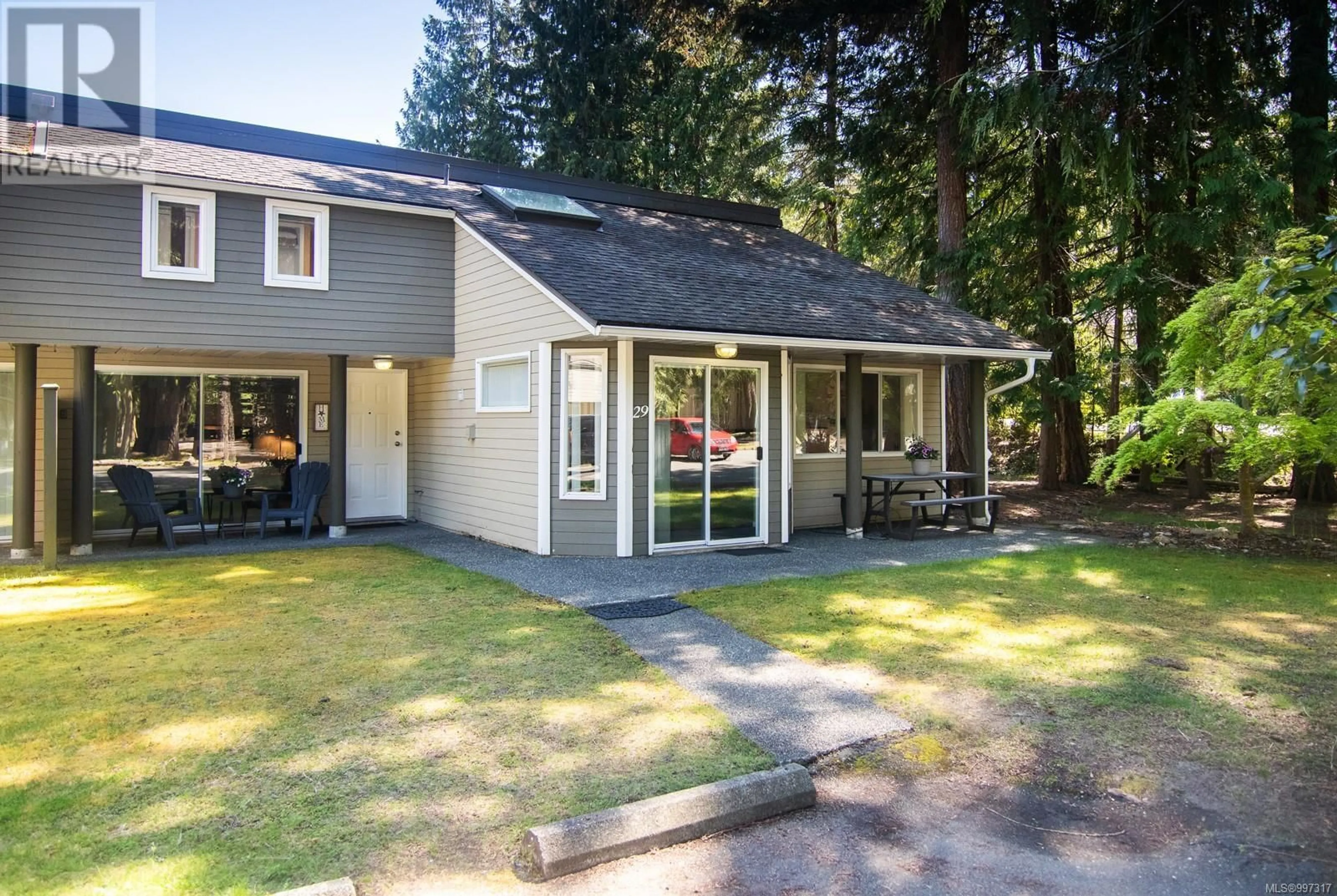 Home with vinyl exterior material, unknown for 29 - 1135 RESORT DRIVE, Parksville British Columbia V9P2T6