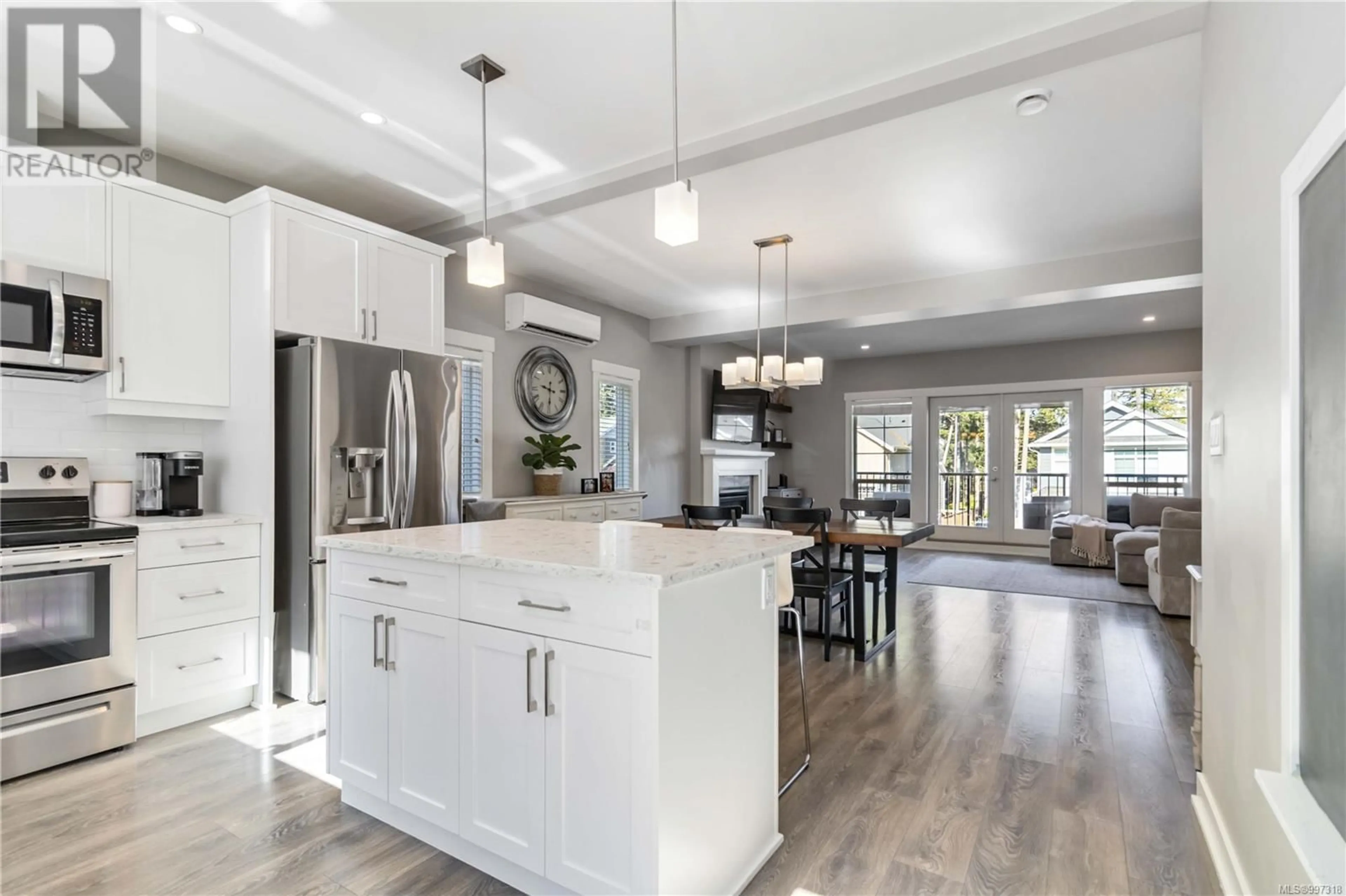 Open concept kitchen, unknown for 3525 HONEYCRISP AVENUE, Langford British Columbia V9C0K4