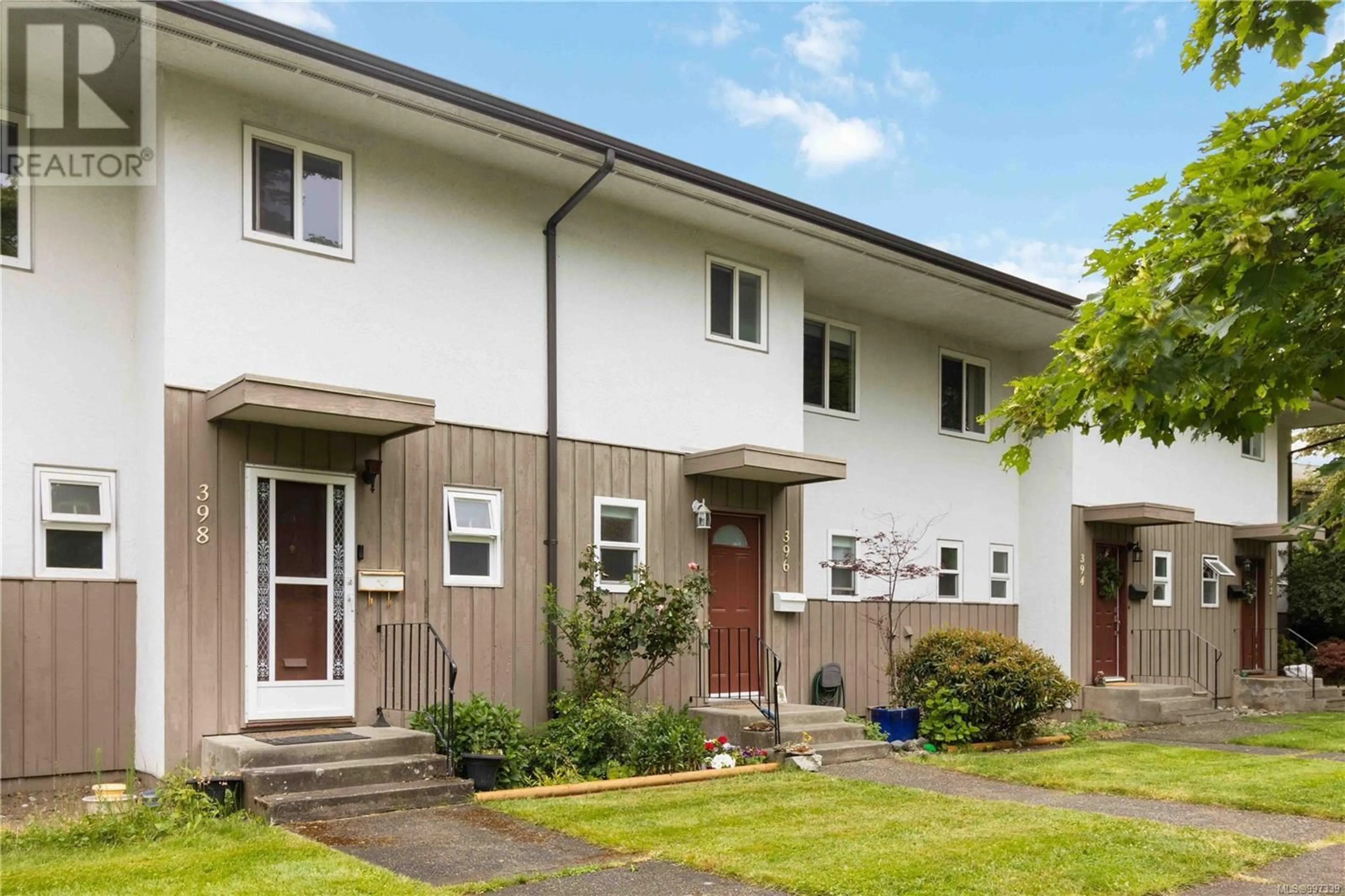 Home with vinyl exterior material, street for 396 BURNSIDE ROAD WEST, Saanich British Columbia V8Z1M1