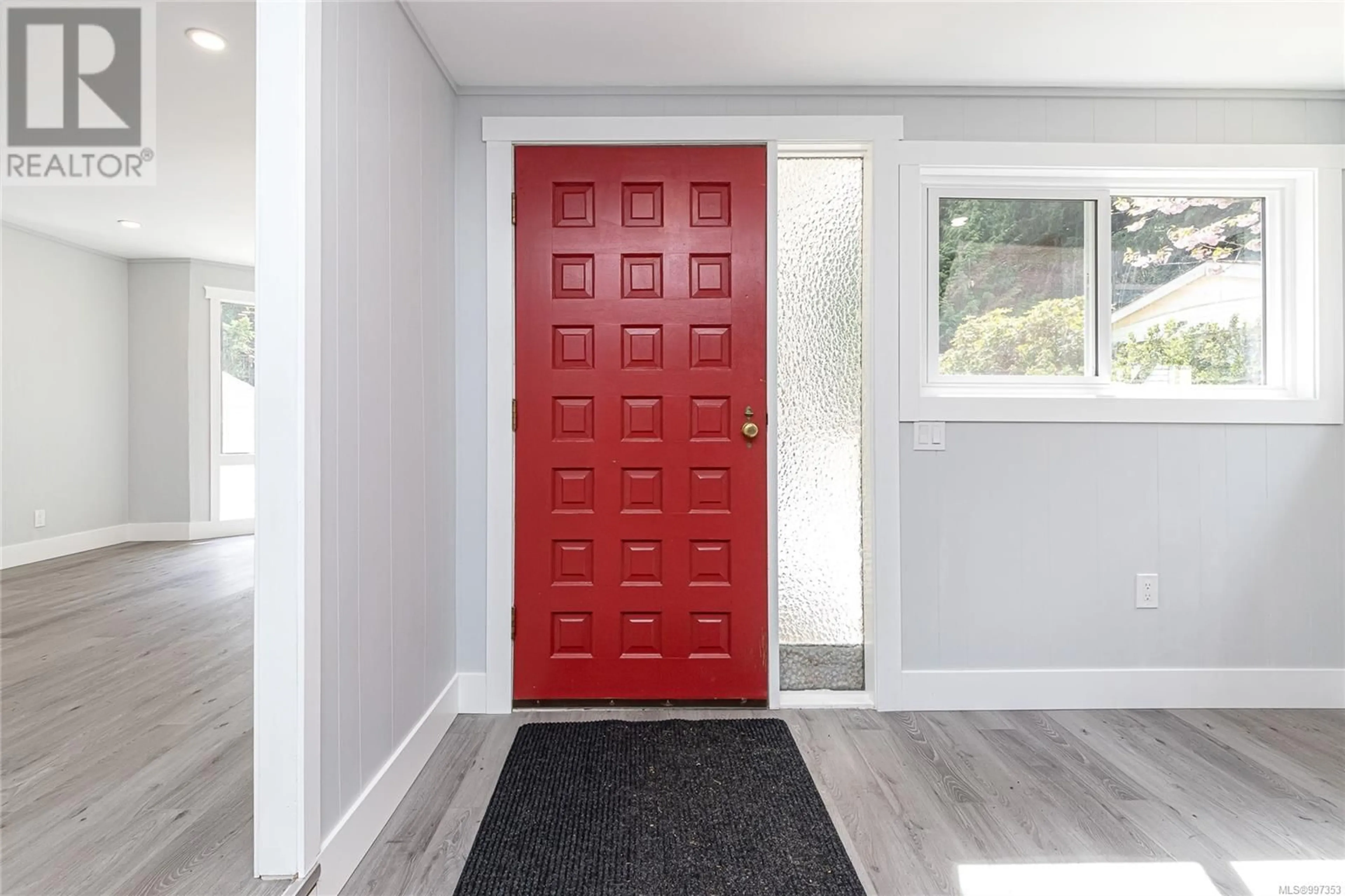 Indoor entryway for 99 - 2500 FLORENCE LAKE ROAD, Langford British Columbia V9B4H2
