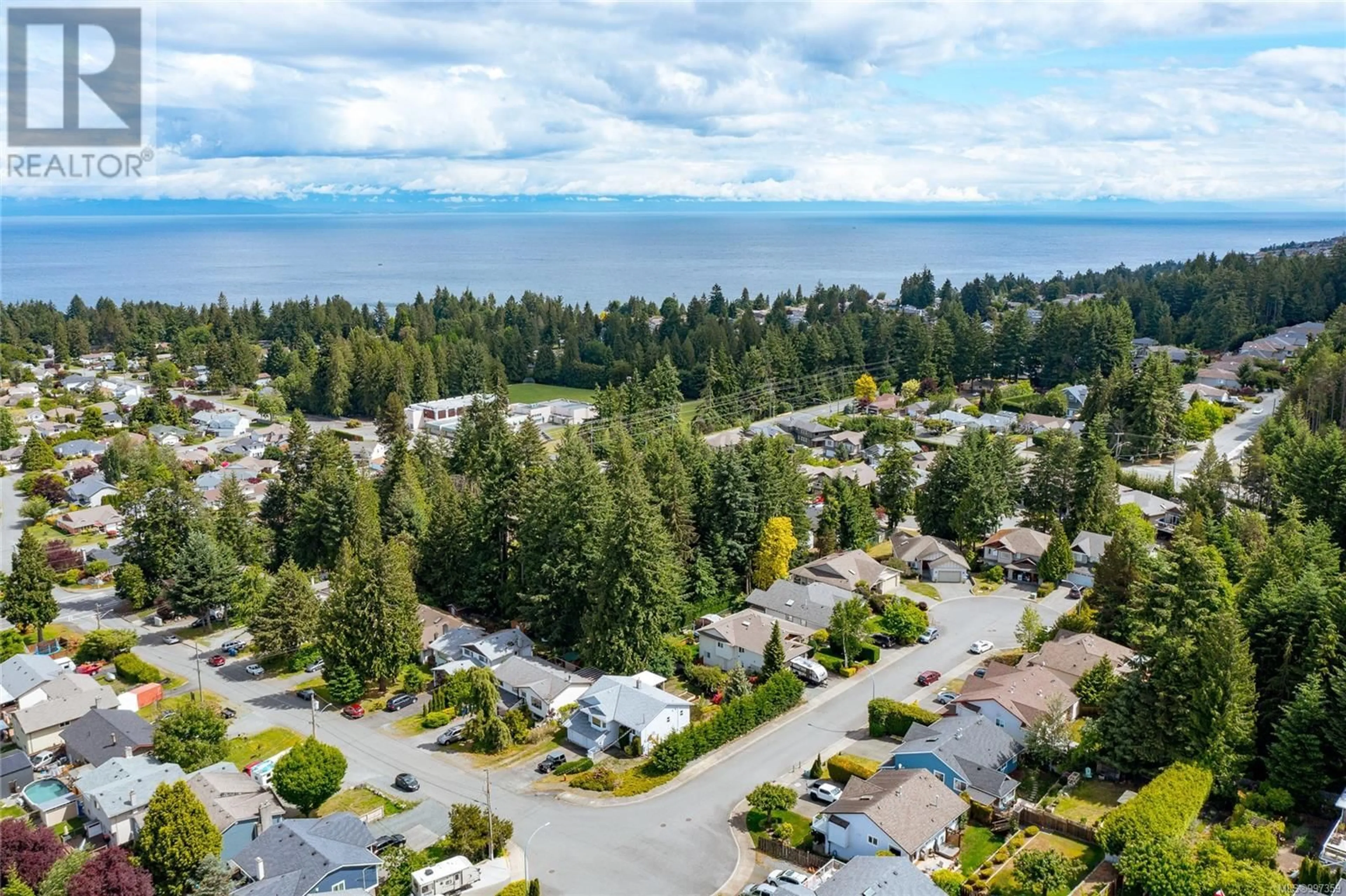 A pic from outside/outdoor area/front of a property/back of a property/a pic from drone, water/lake/river/ocean view for 5536 VENTURA DRIVE, Nanaimo British Columbia V9T5M6