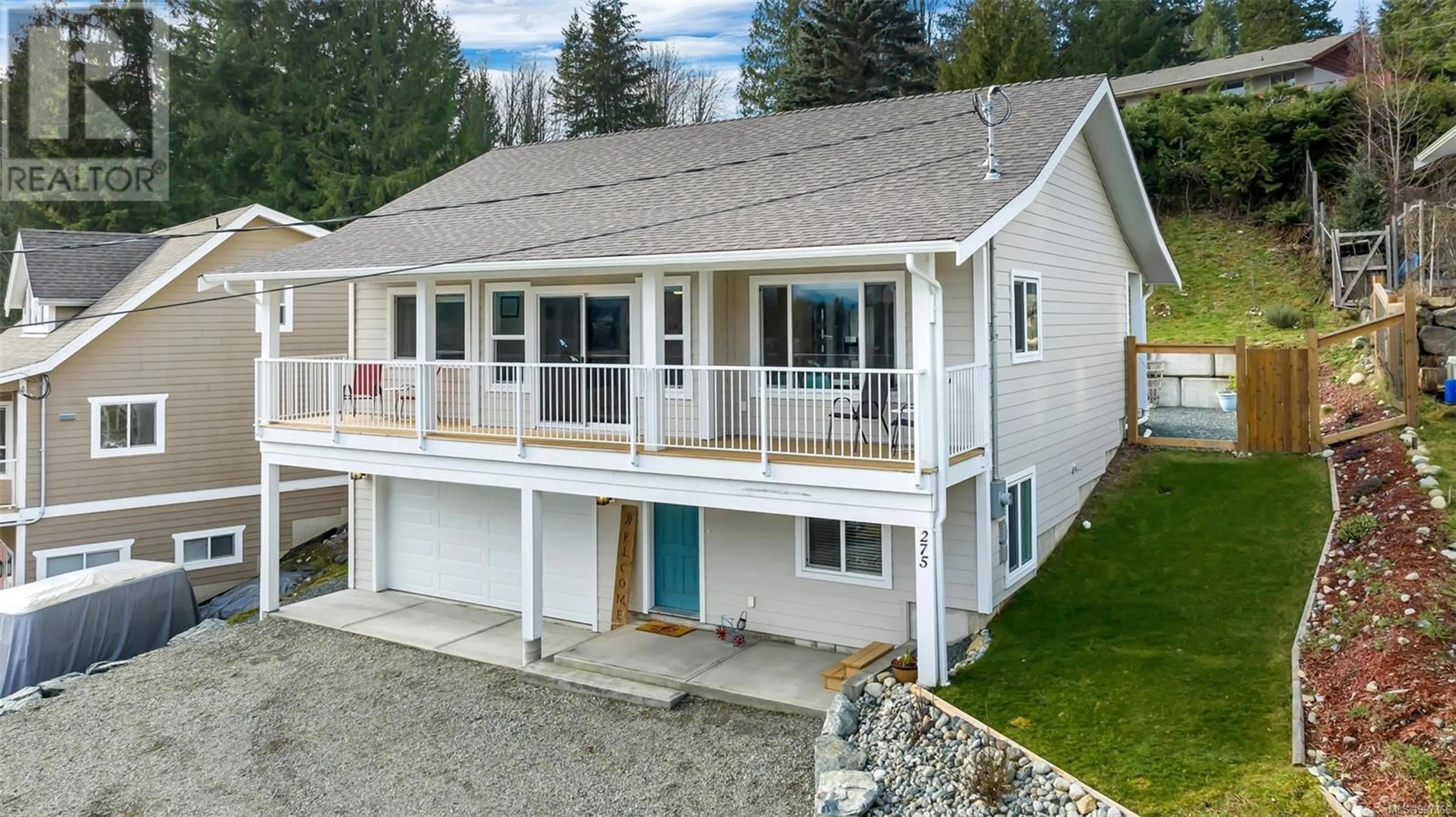 Home with vinyl exterior material, unknown for 275 CASTLEY HEIGHTS, Lake Cowichan British Columbia V0R2G0