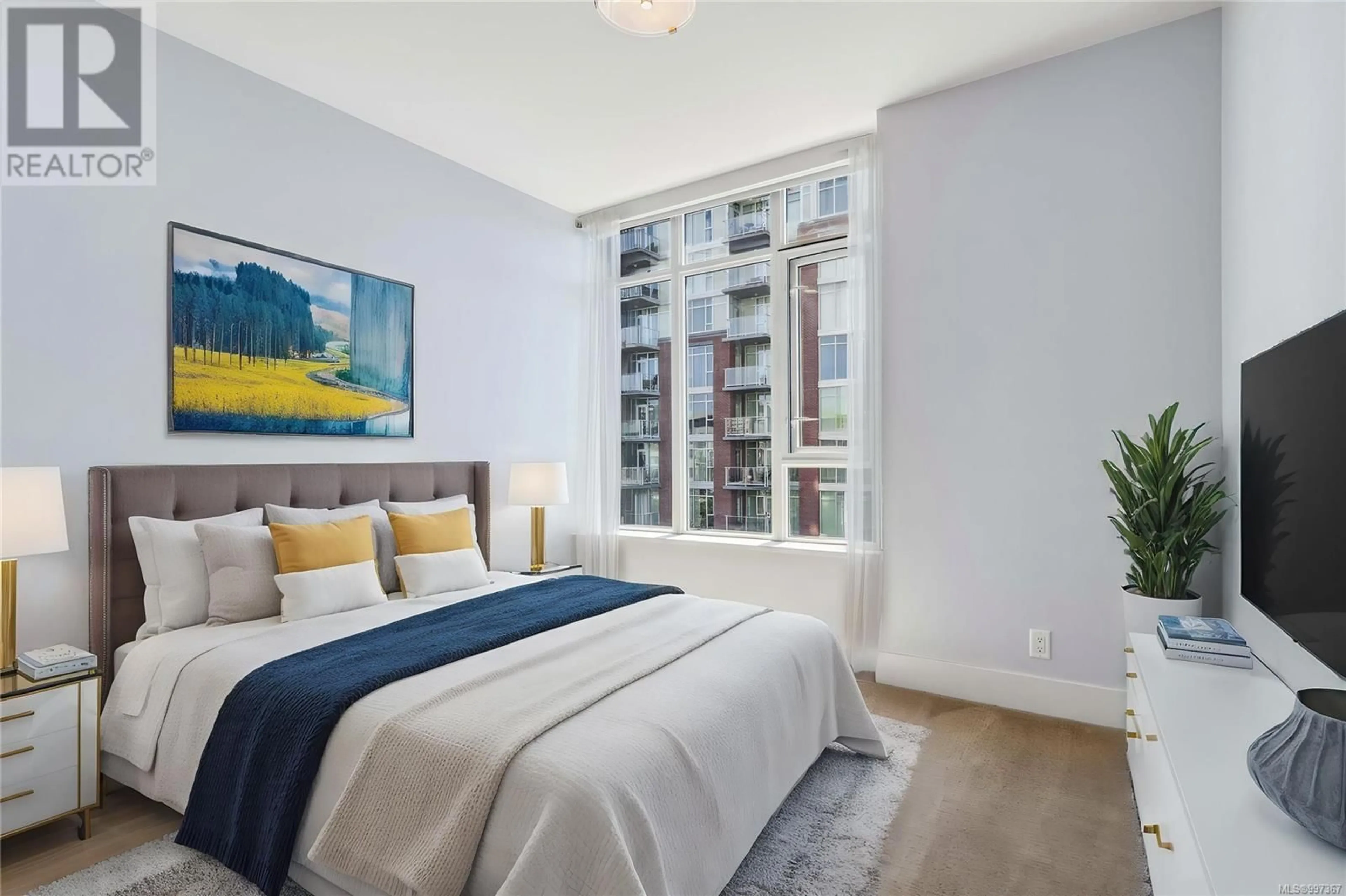 Bedroom with bed, carpet floor for 401 - 83 SAGHALIE ROAD, Victoria British Columbia V9A0E7