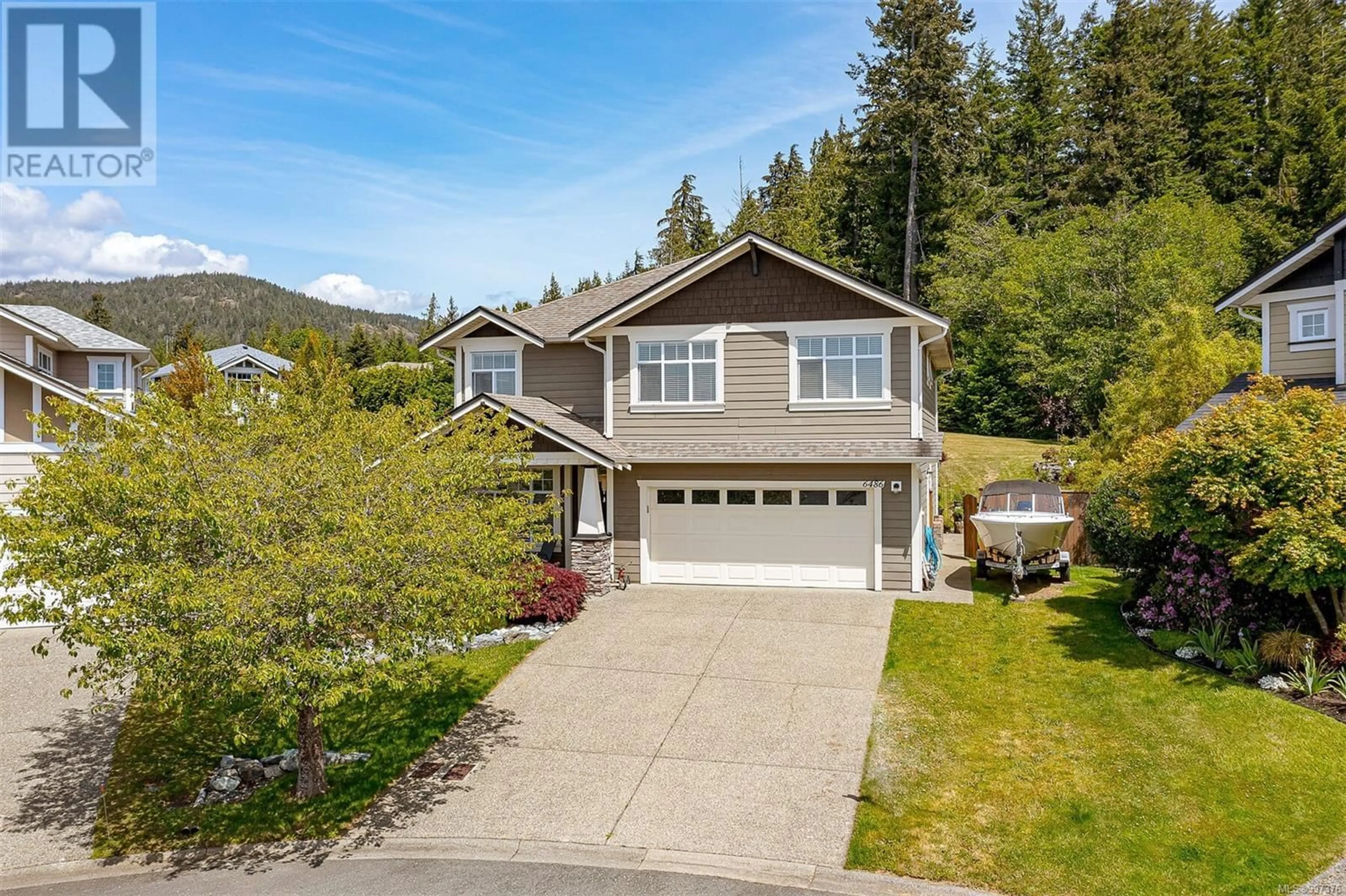 Home with vinyl exterior material, street for 6486 BEECHWOOD PLACE, Sooke British Columbia V9Z0Y7