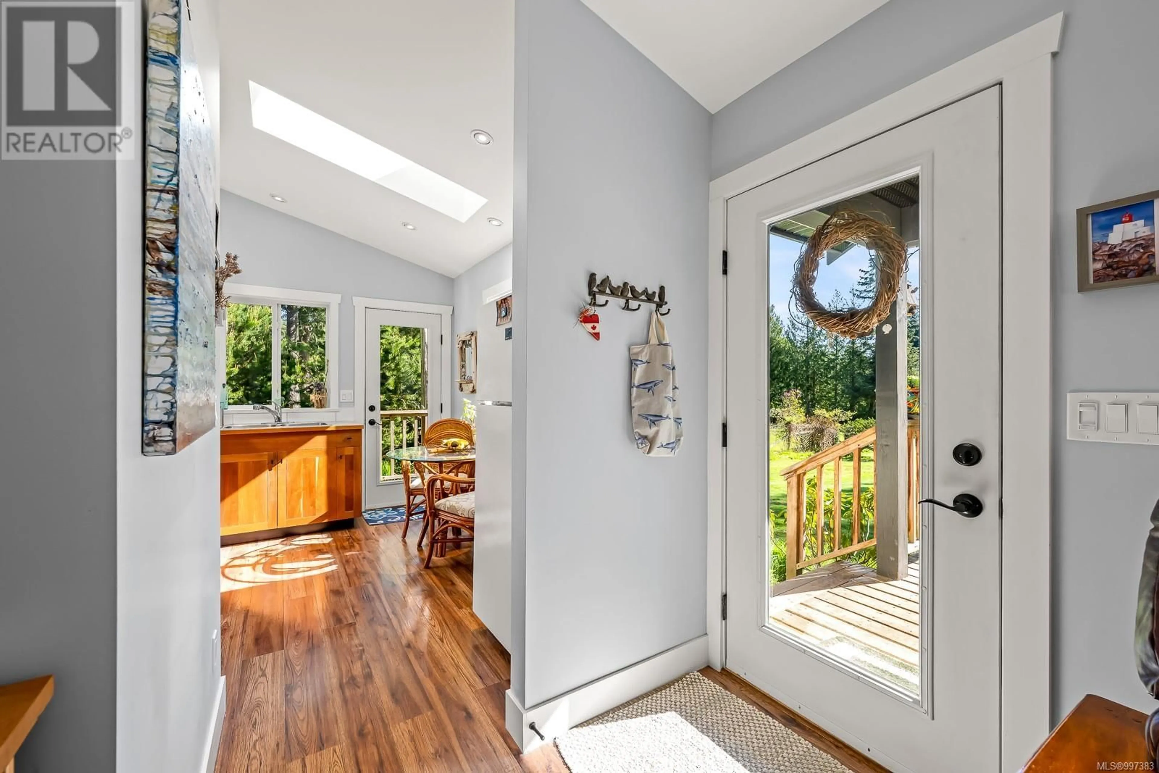 Indoor entryway for 1495 BAIKIE ROAD, Denman Island British Columbia V0R1T0