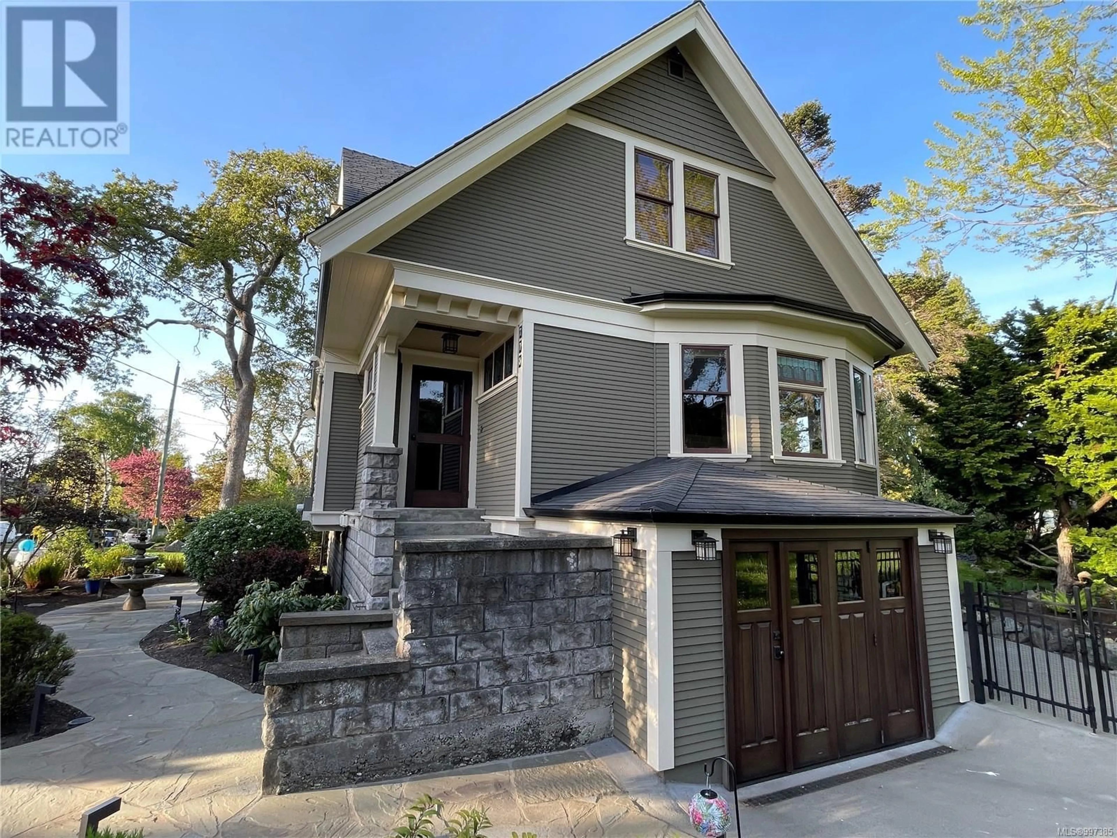 Home with brick exterior material, street for 773 ISLAND ROAD, Oak Bay British Columbia V8S2T8