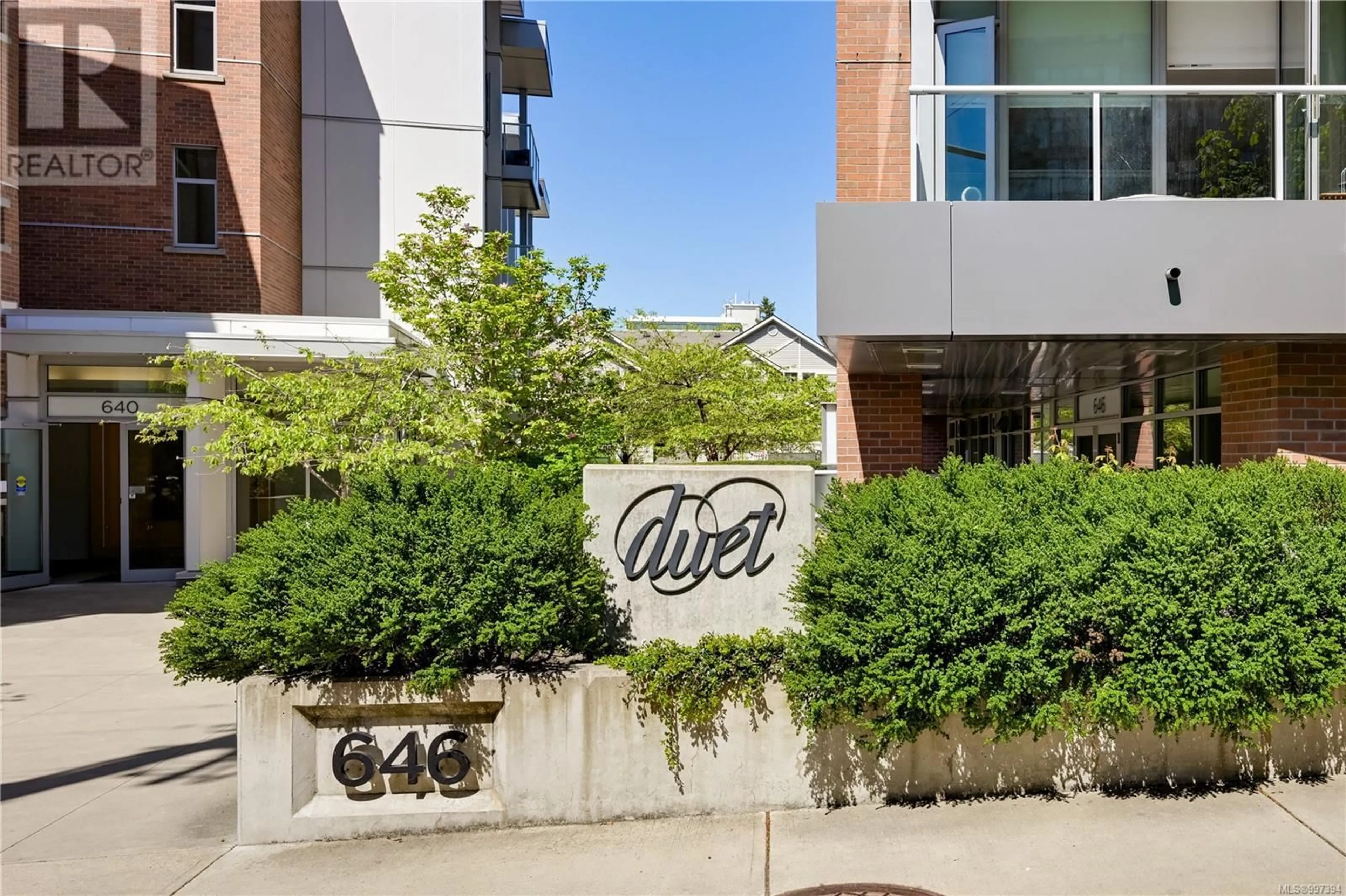 Patio, street for 103 - 646 MICHIGAN STREET, Victoria British Columbia V8V0B7