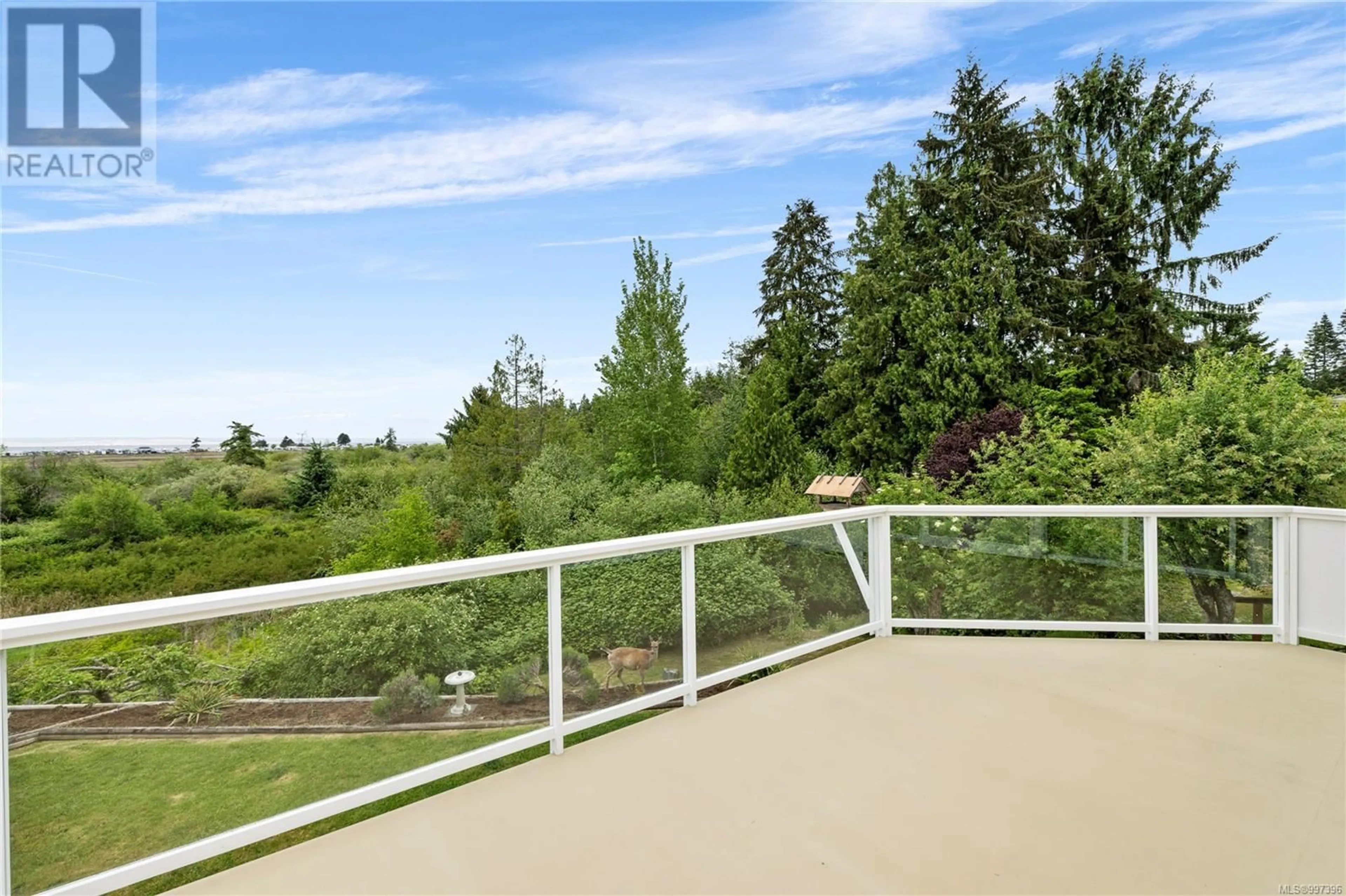 Patio, water/lake/river/ocean view for 409 HEATH AVENUE, Parksville British Columbia V9P1V3