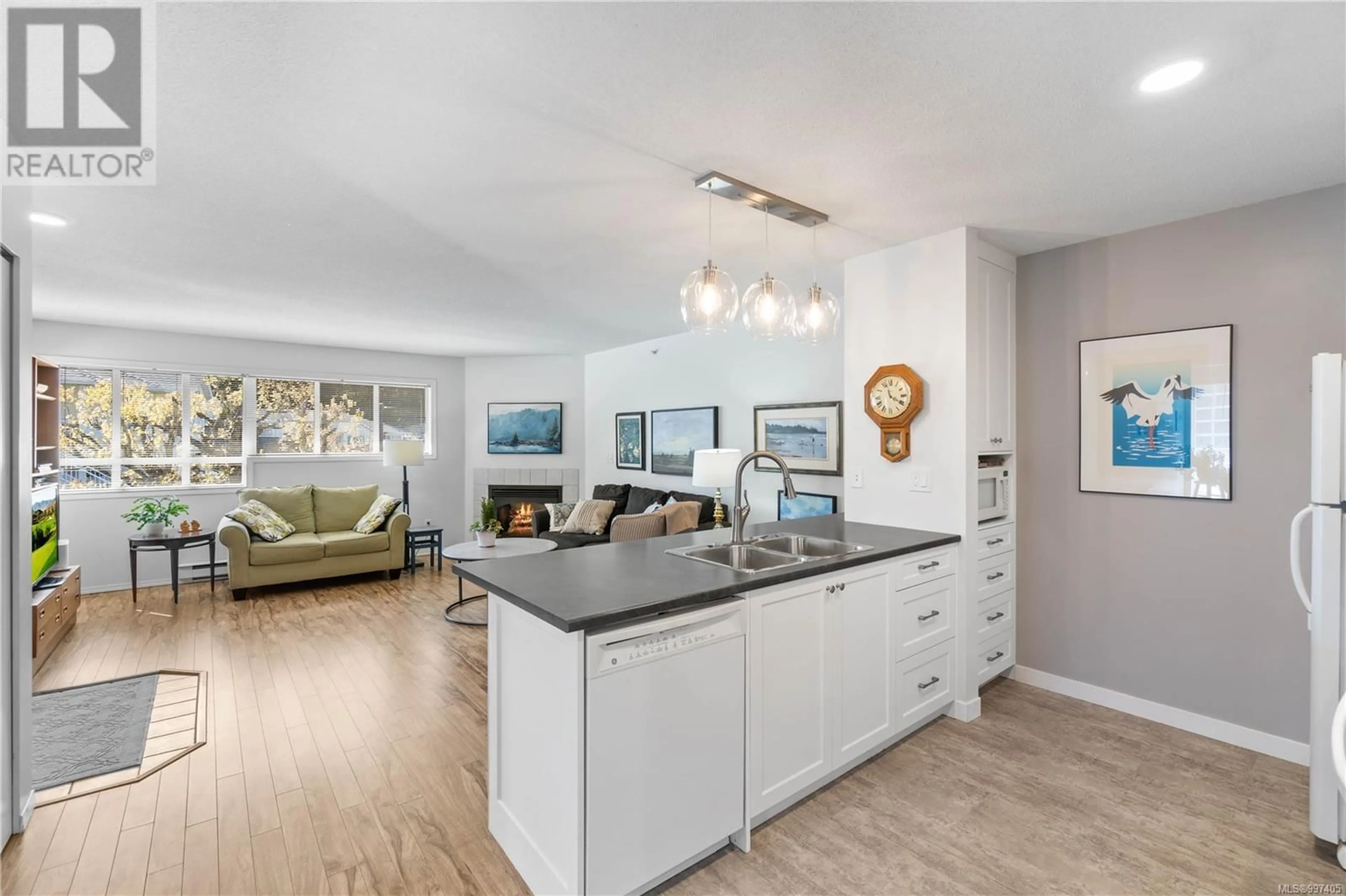 Open concept kitchen, unknown for 6002 CEDAR GROVE DRIVE, Nanaimo British Columbia V9T6G1