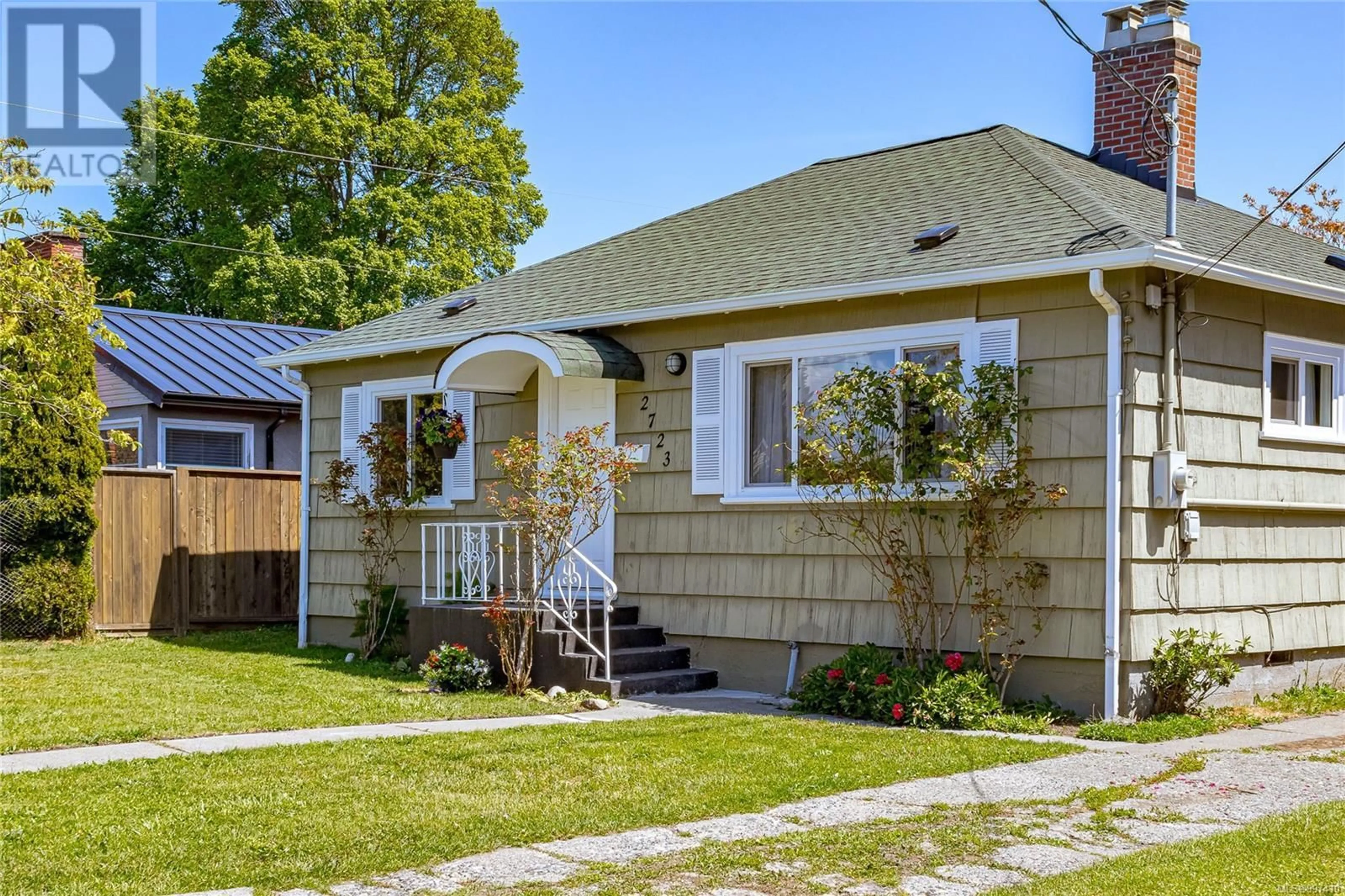 Home with vinyl exterior material, street for 2723 FOUL BAY ROAD, Oak Bay British Columbia V8R5B6