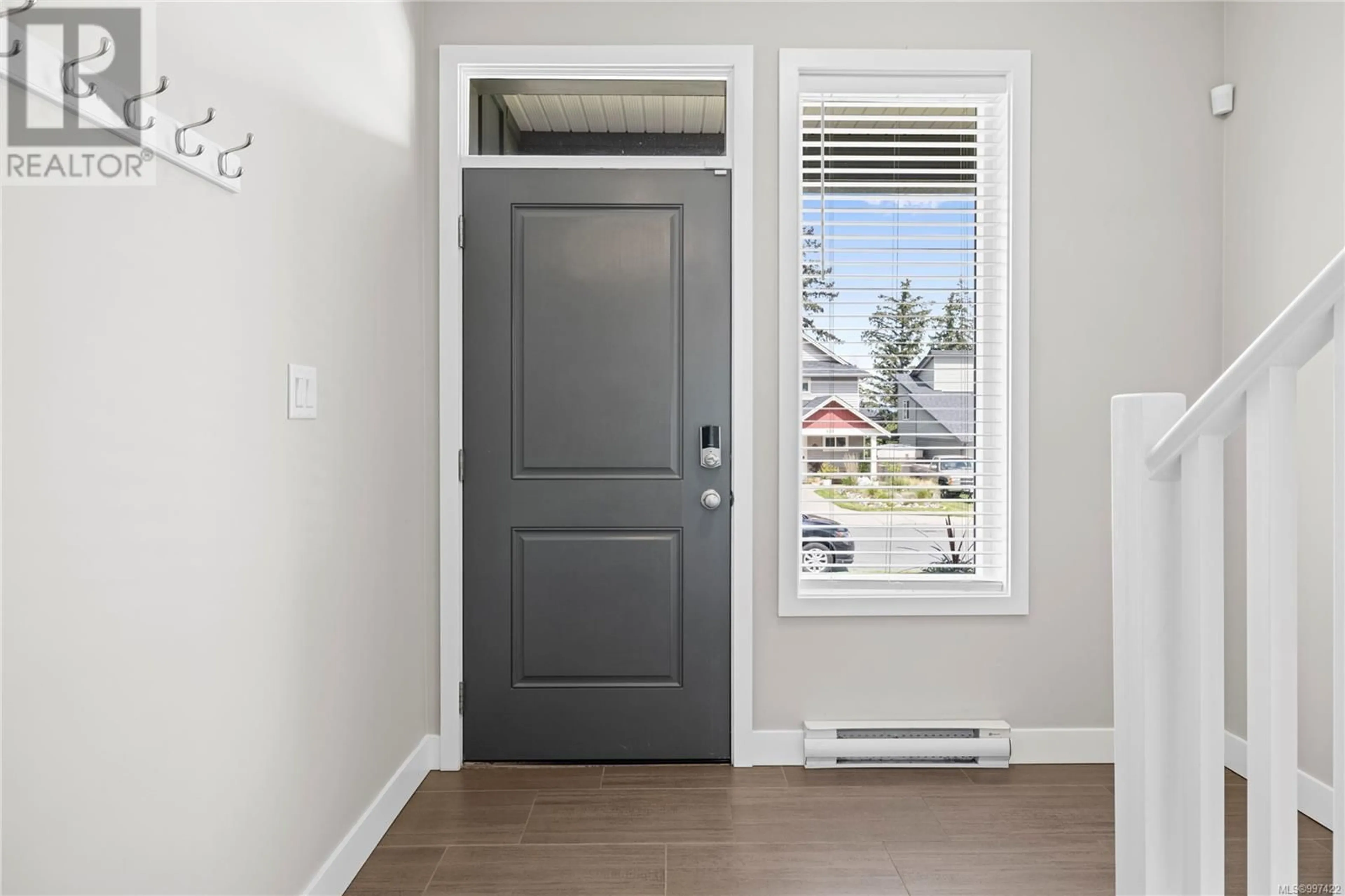 Indoor entryway for 523 STEEVES ROAD, Nanaimo British Columbia V9R0H8