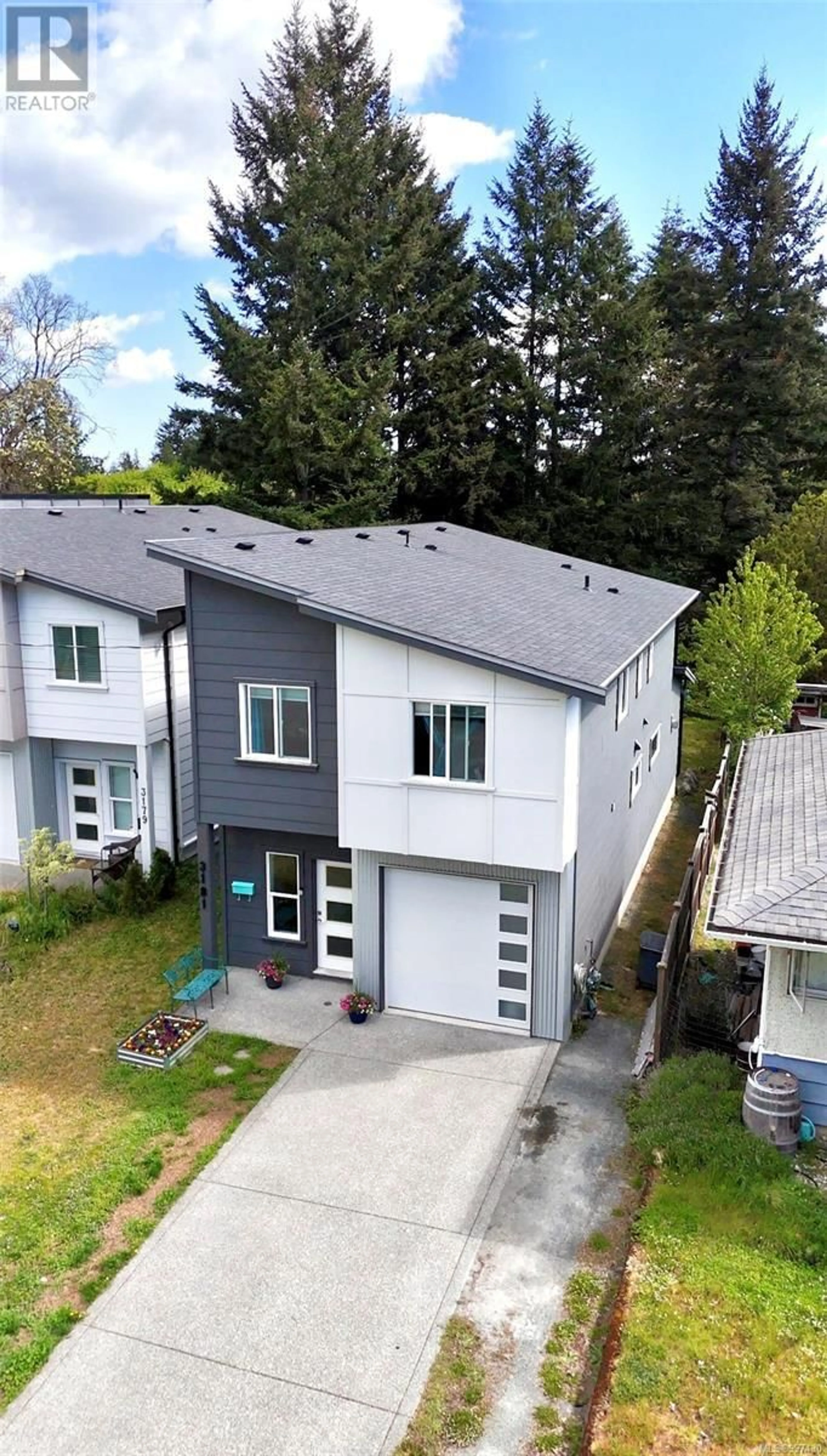 A pic from outside/outdoor area/front of a property/back of a property/a pic from drone, street for 3181 AYTON PLACE, Langford British Columbia V9B4C3